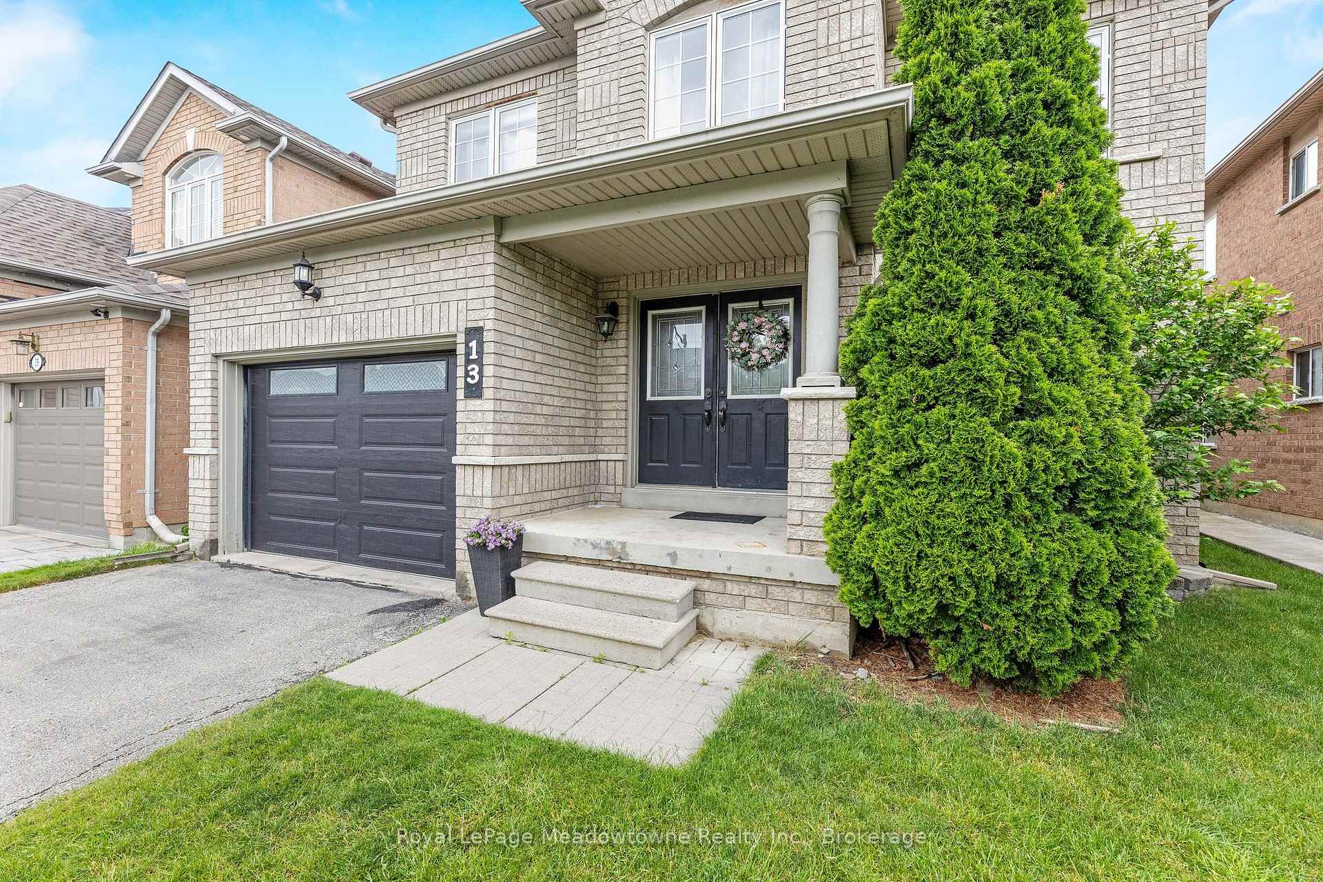 Photo 11 of 13 Robarts Drive, Milton, Dempsey — HOMEH
