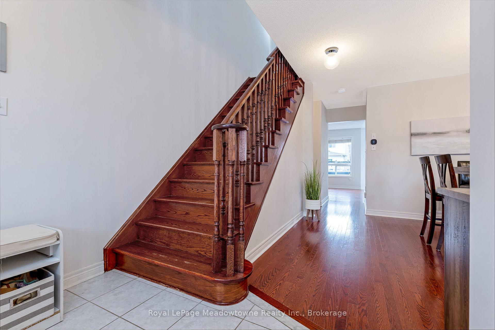 Photo 7 of 13 Robarts Drive, Milton, Dempsey — HOMEH