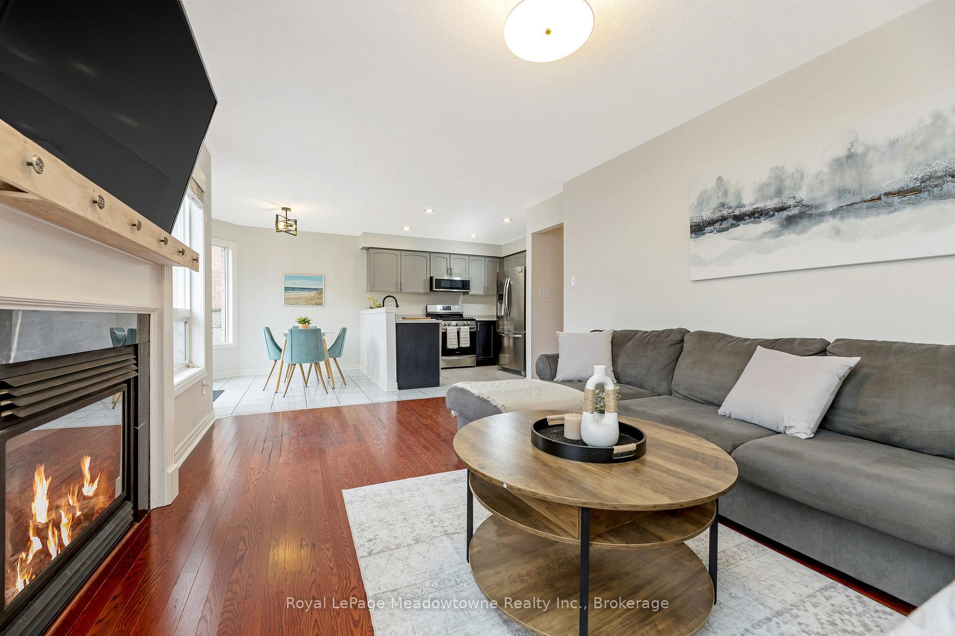 Photo 9 of 13 Robarts Drive, Milton, Dempsey — HOMEH