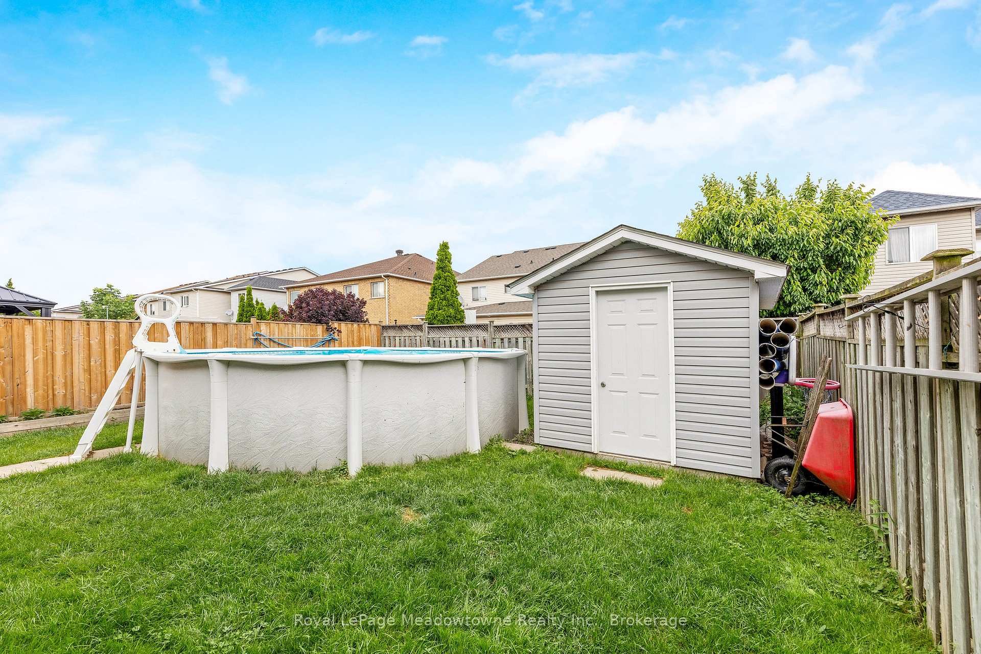 Photo 17 of 13 Robarts Drive, Milton, Dempsey — HOMEH