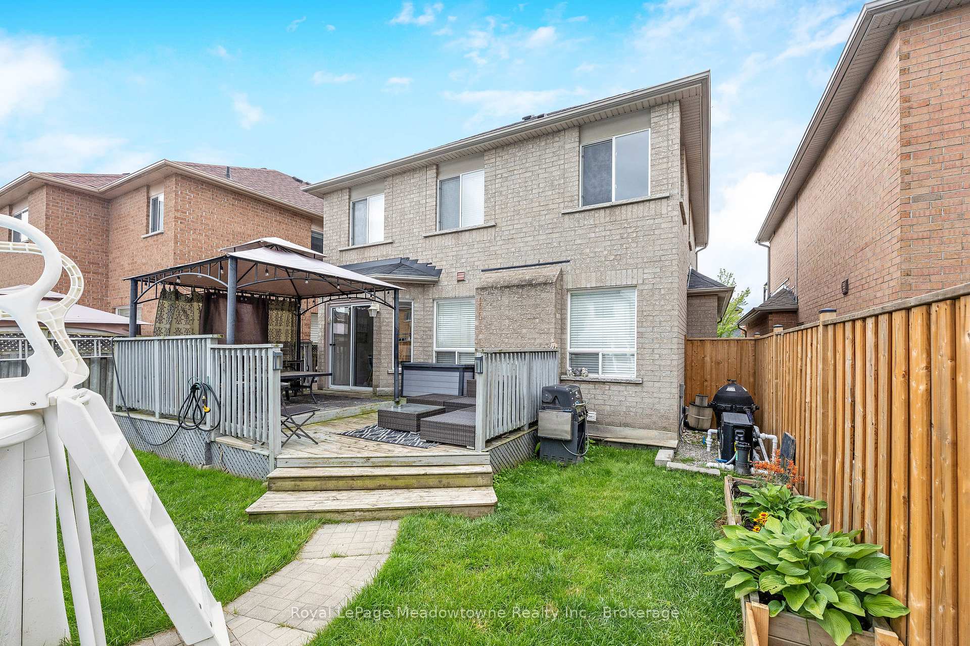 Photo 21 of 13 Robarts Drive, Milton, Dempsey — HOMEH