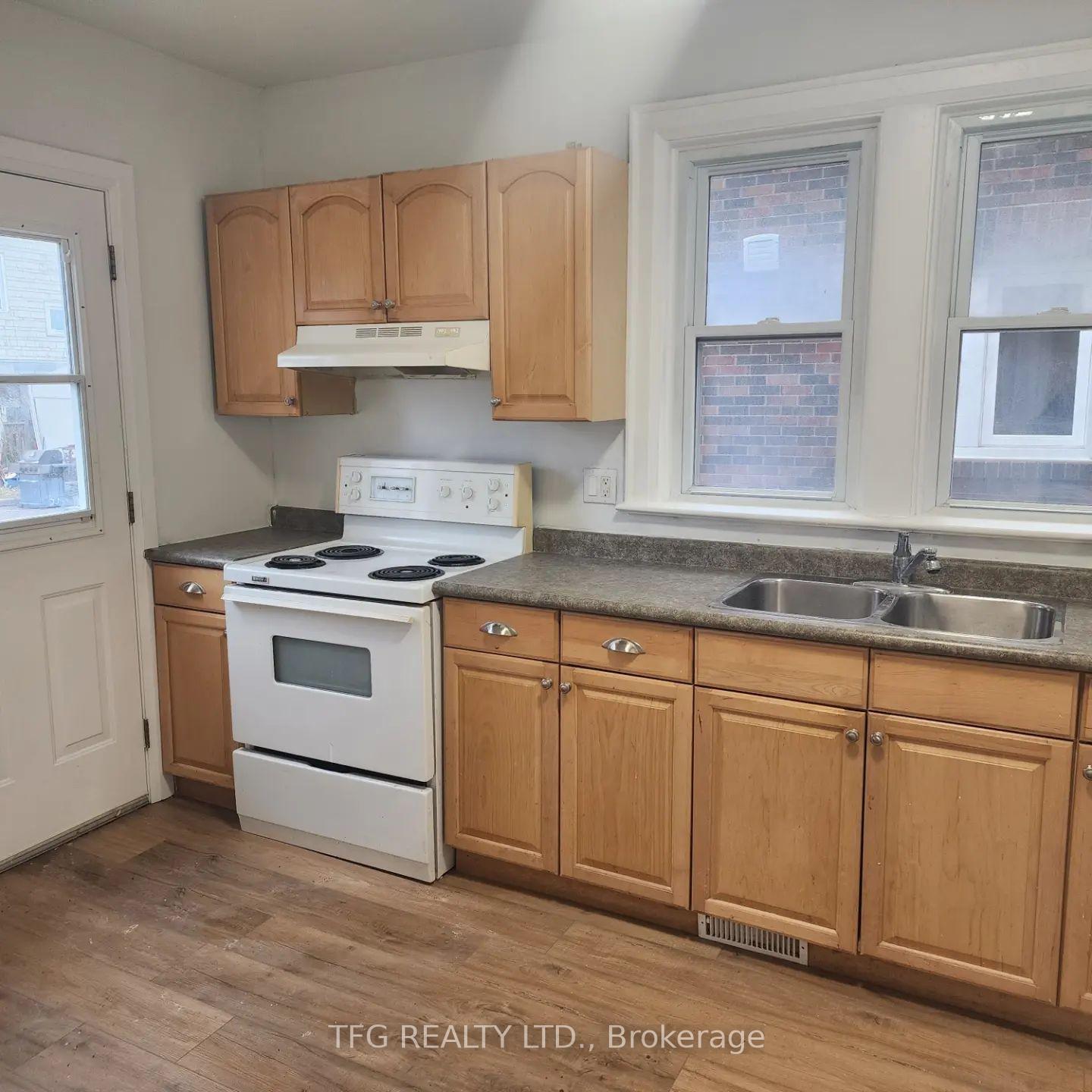 Photo 2 of Unit Main, 160 Adelaide Avenue E, Oshawa, O'Neill — HOMEH
