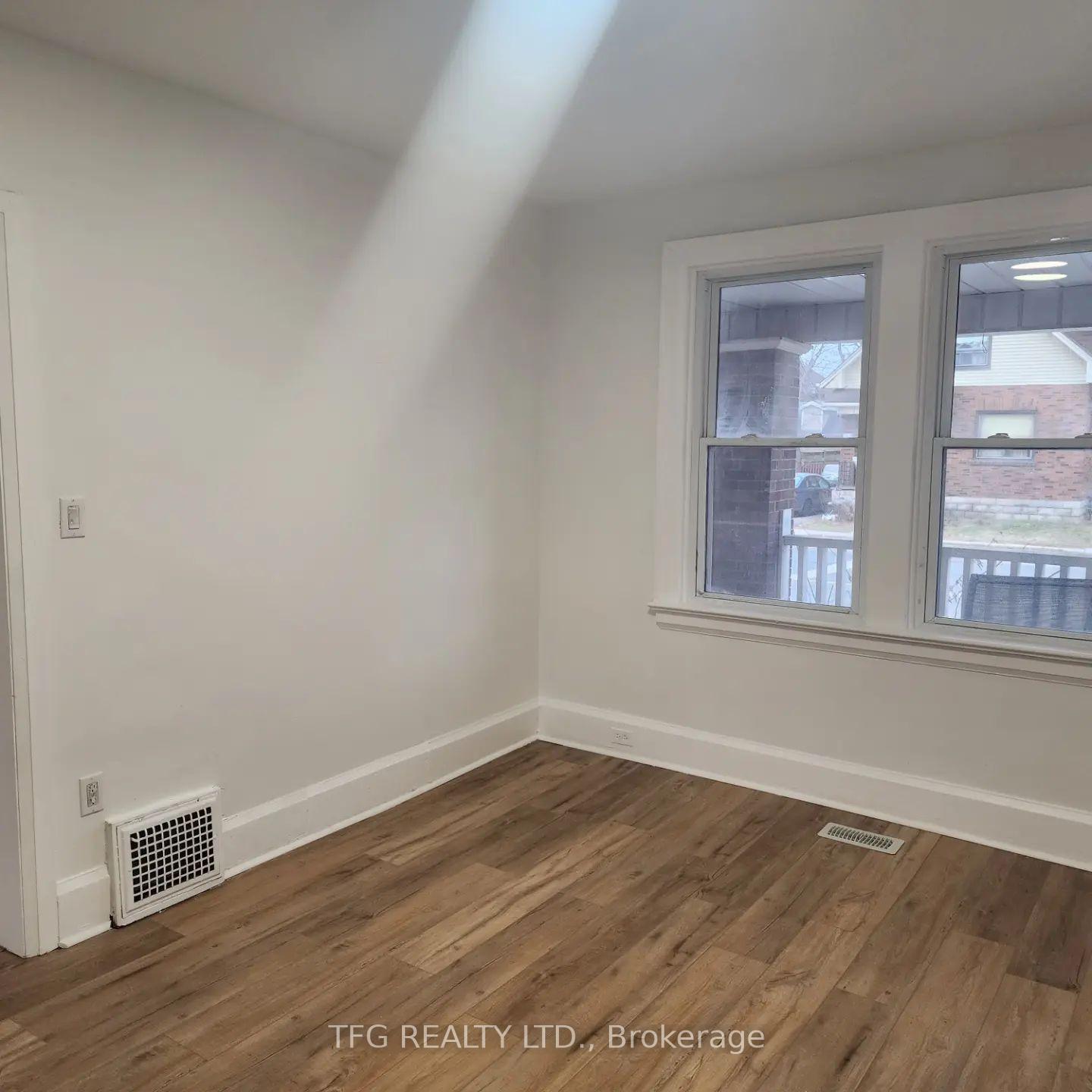 Photo 6 of Unit Main, 160 Adelaide Avenue E, Oshawa, O'Neill — HOMEH
