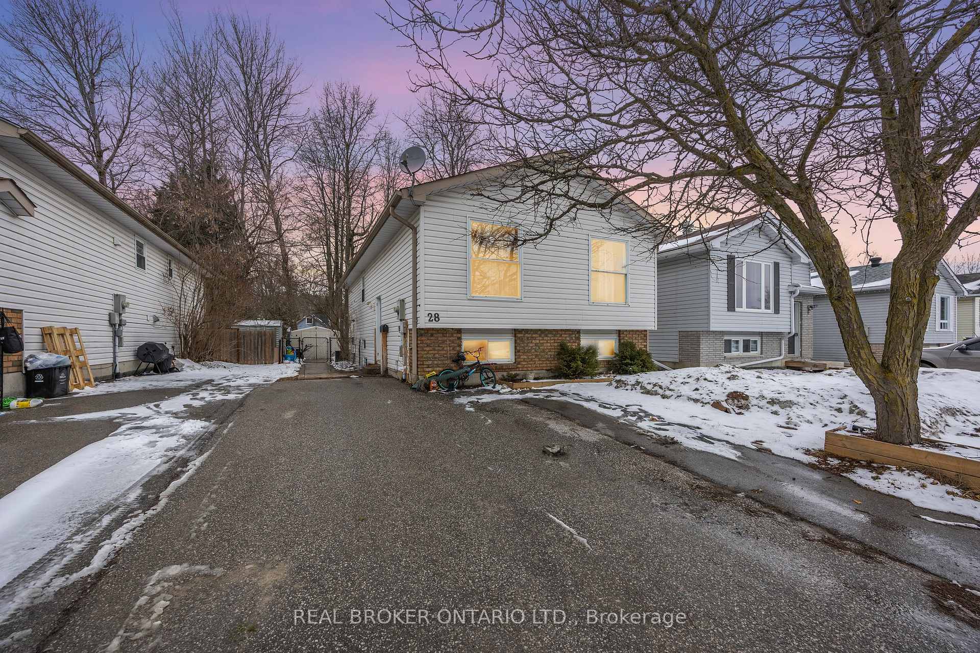 Photo 1 of 28 Louise Lane, Orillia — HOMEH