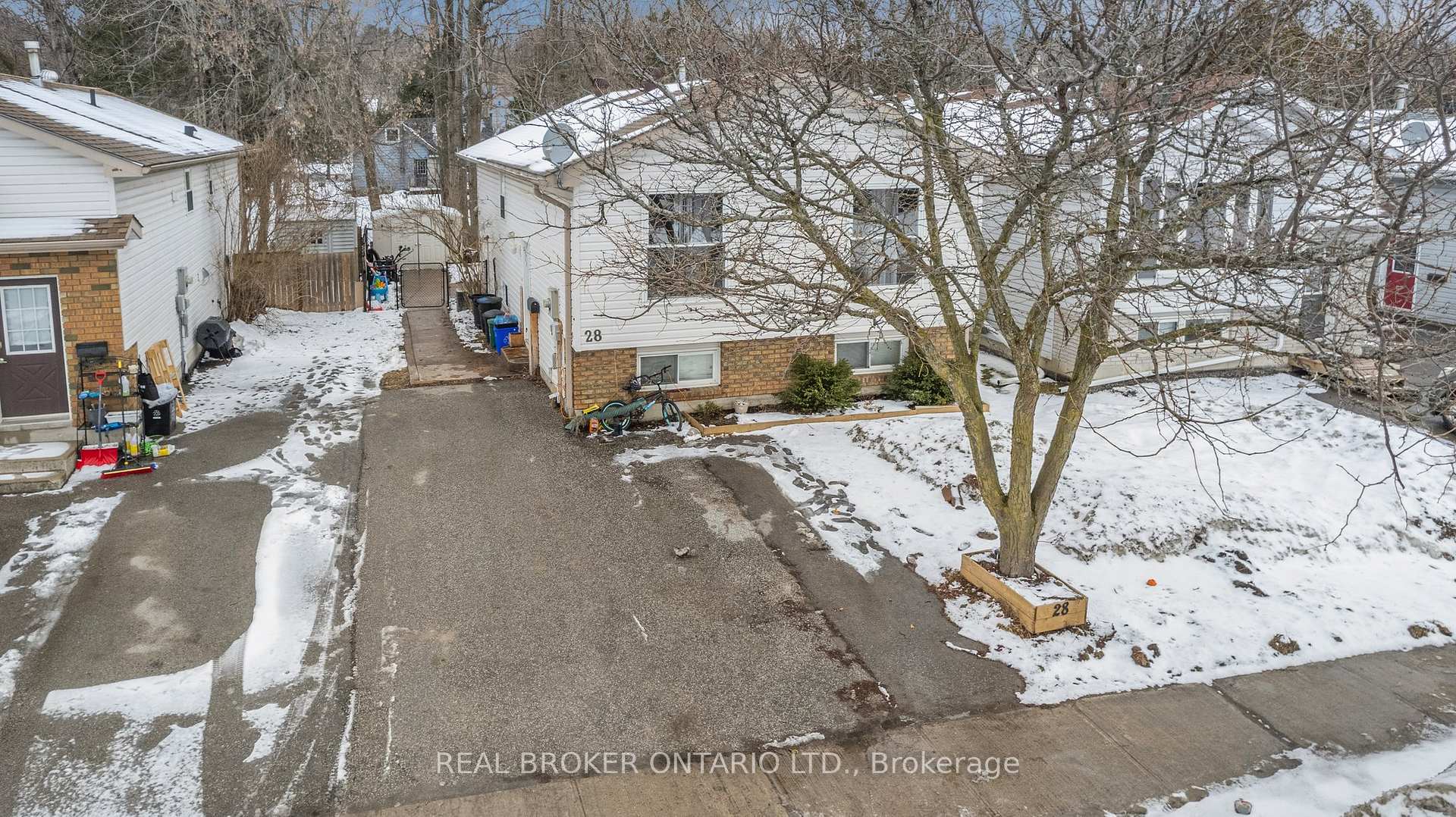 Photo 33 of 28 Louise Lane, Orillia — HOMEH