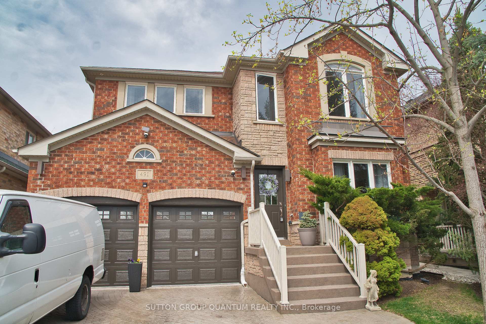Front of 491 Pettit Trail