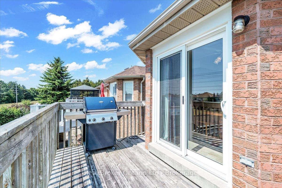 Photo 18 of 961 Ridge Valley Drive, Oshawa, Pinecrest — HOMEH