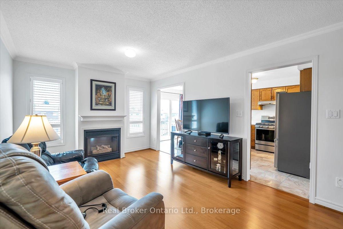 Photo 23 of 961 Ridge Valley Drive, Oshawa, Pinecrest — HOMEH