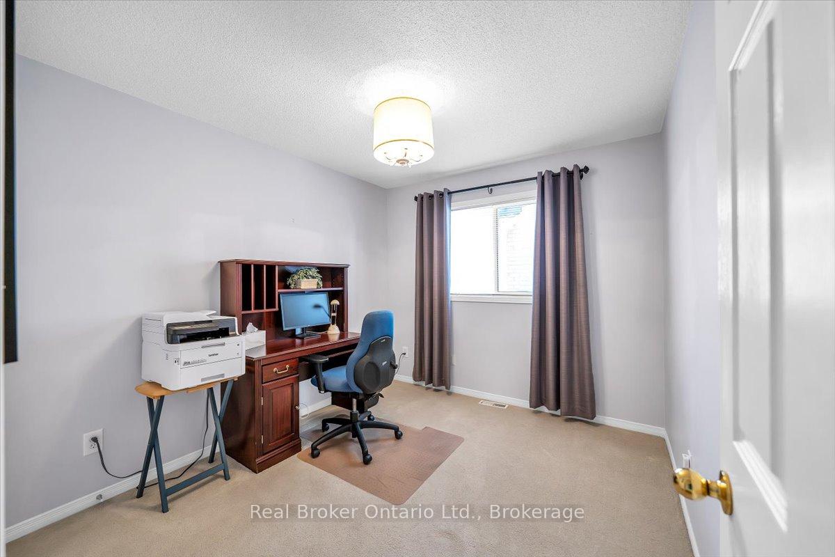 Photo 31 of 961 Ridge Valley Drive, Oshawa, Pinecrest — HOMEH