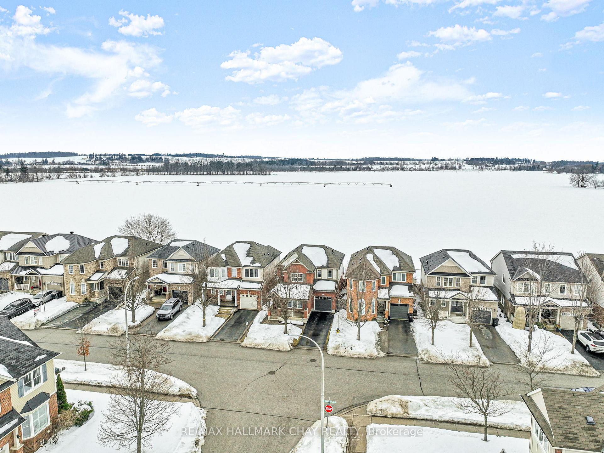 Photo 3 of 62 John W Taylor Avenue, New Tecumseth, Alliston — HOMEH
