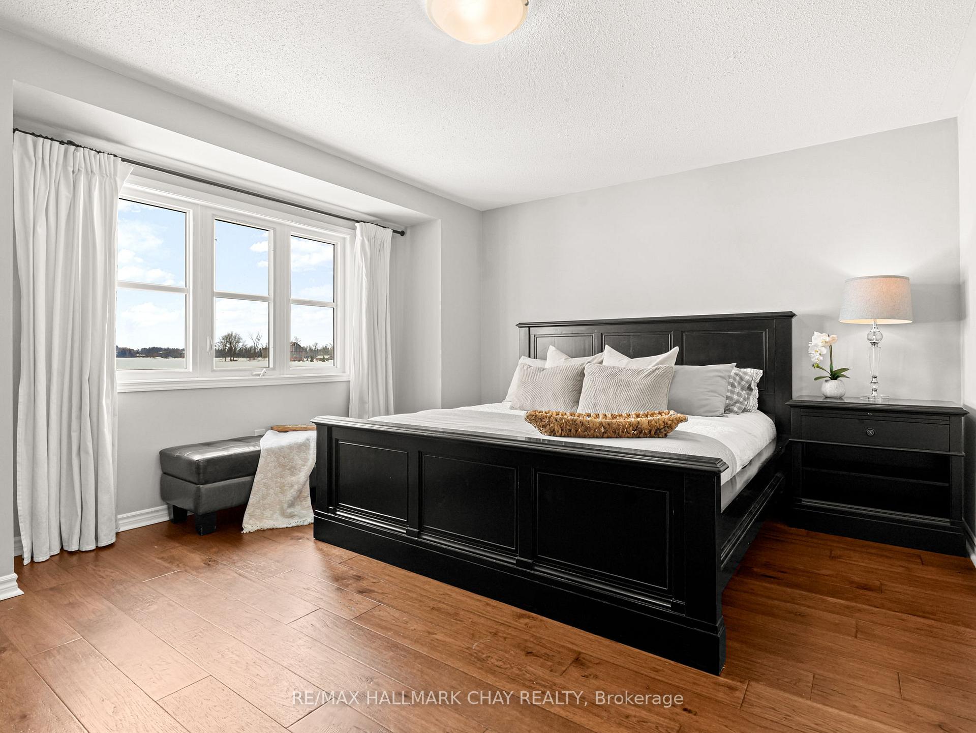 Photo 28 of 62 John W Taylor Avenue, New Tecumseth, Alliston — HOMEH
