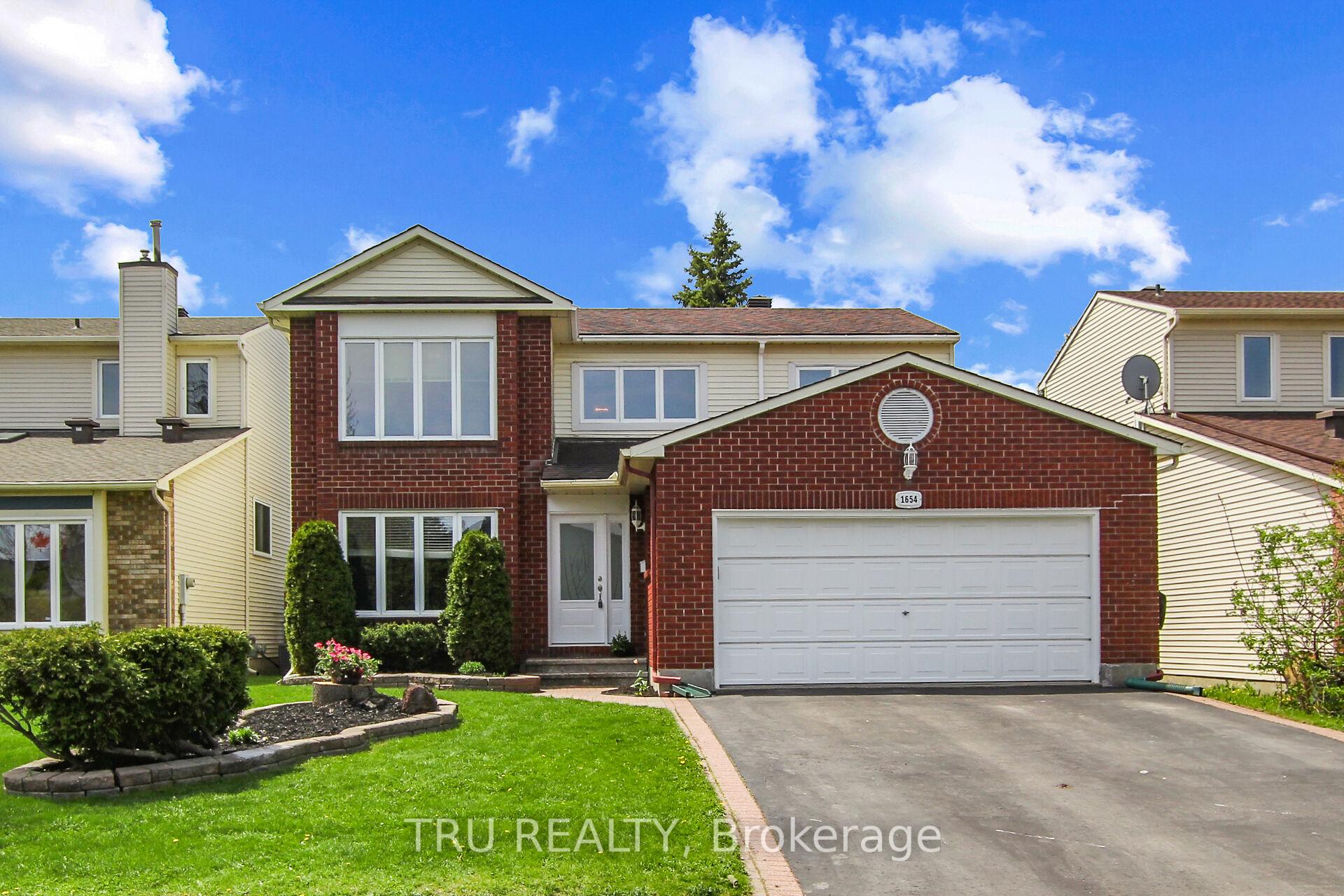 Photo 1 of 1654 Westport Crescent, Ottawa, Chateauneuf — HOMEH