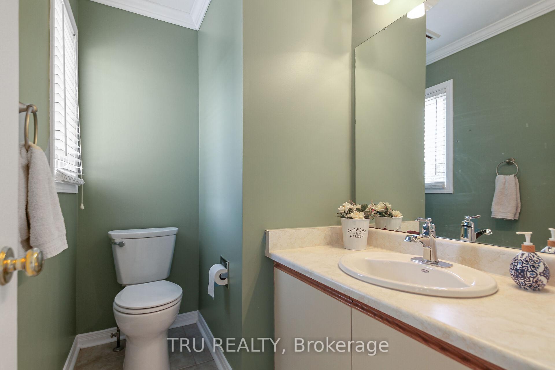 Photo 11 of 1654 Westport Crescent, Ottawa, Chateauneuf — HOMEH