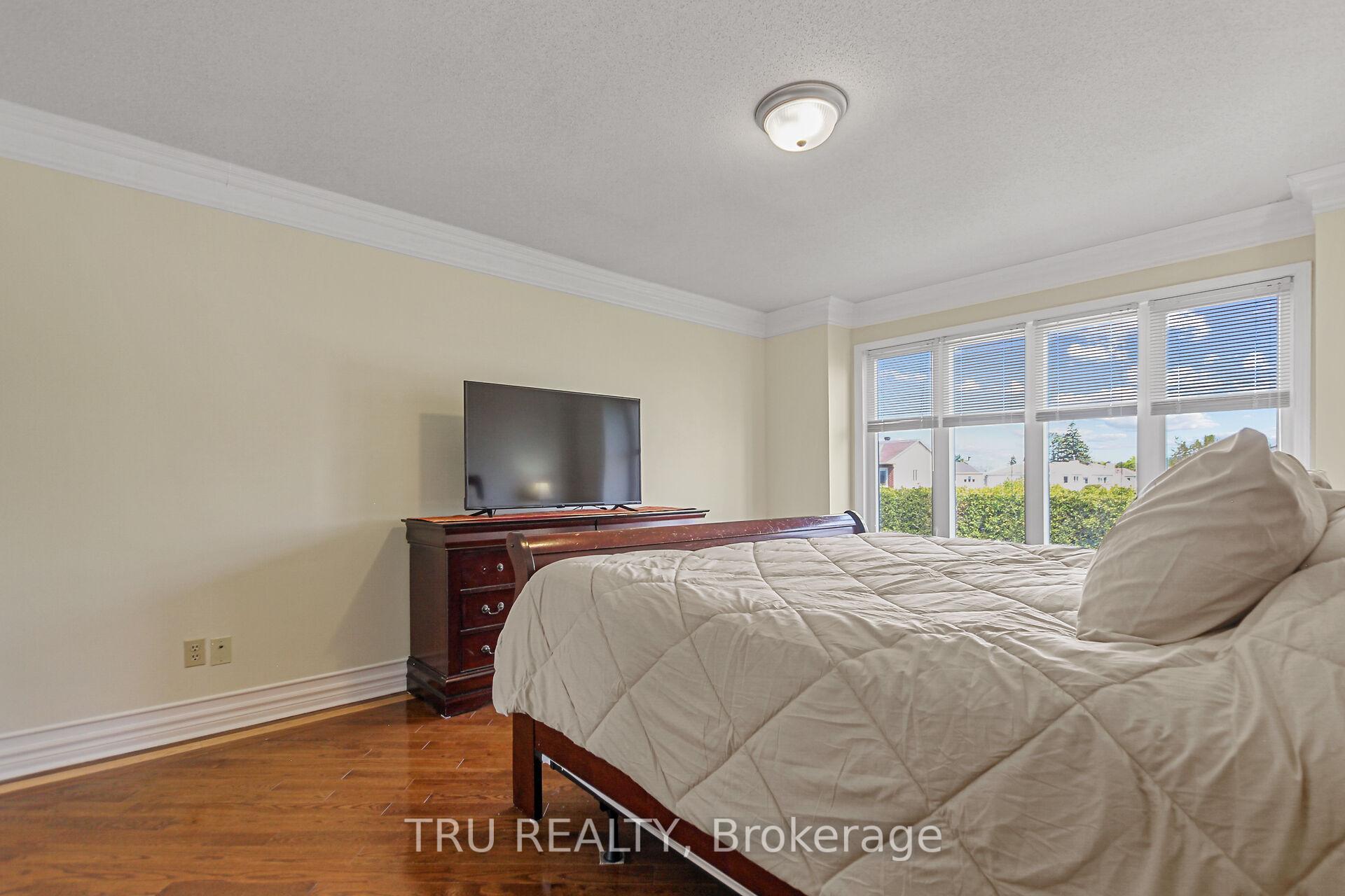 Photo 19 of 1654 Westport Crescent, Ottawa, Chateauneuf — HOMEH