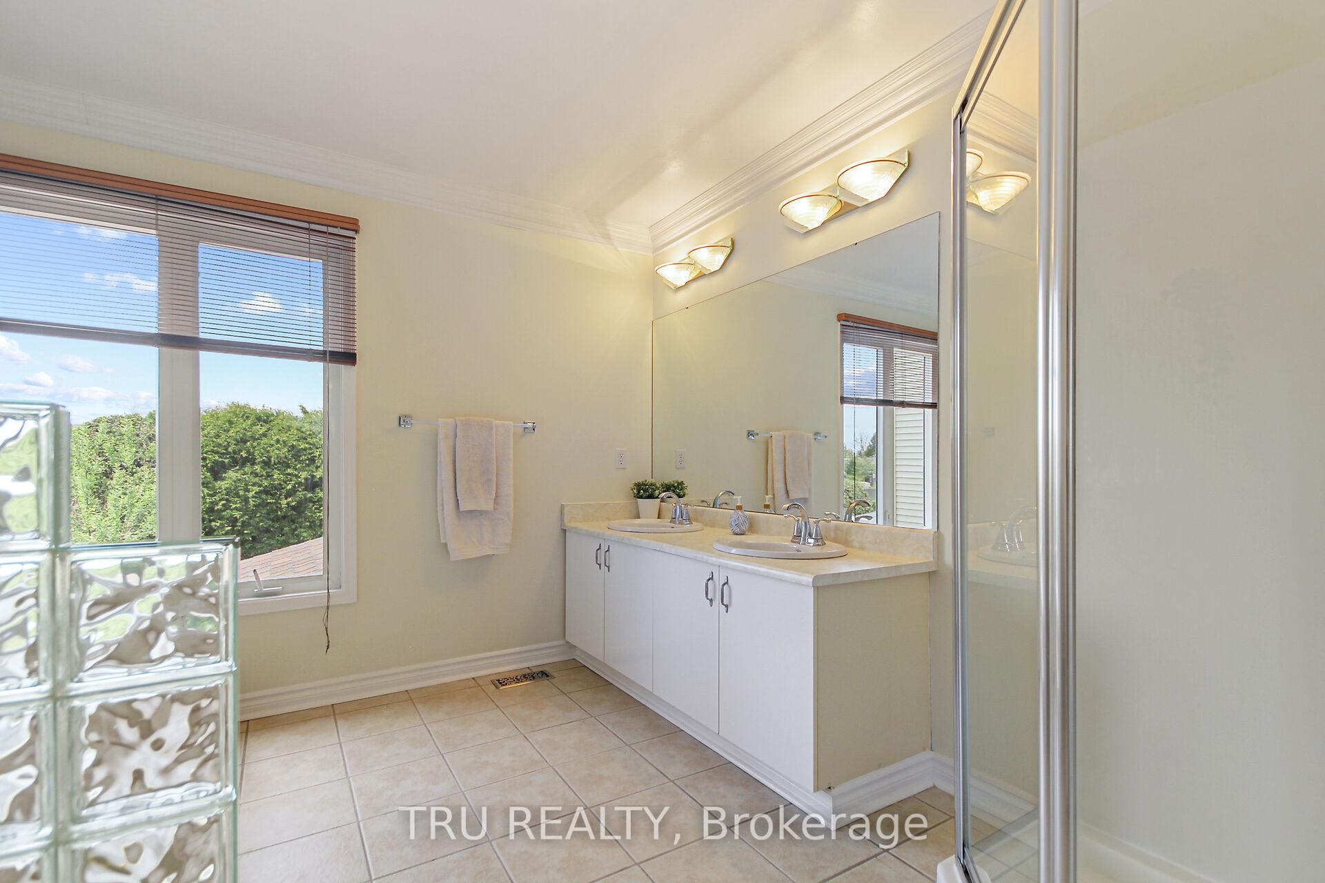 Photo 21 of 1654 Westport Crescent, Ottawa, Chateauneuf — HOMEH