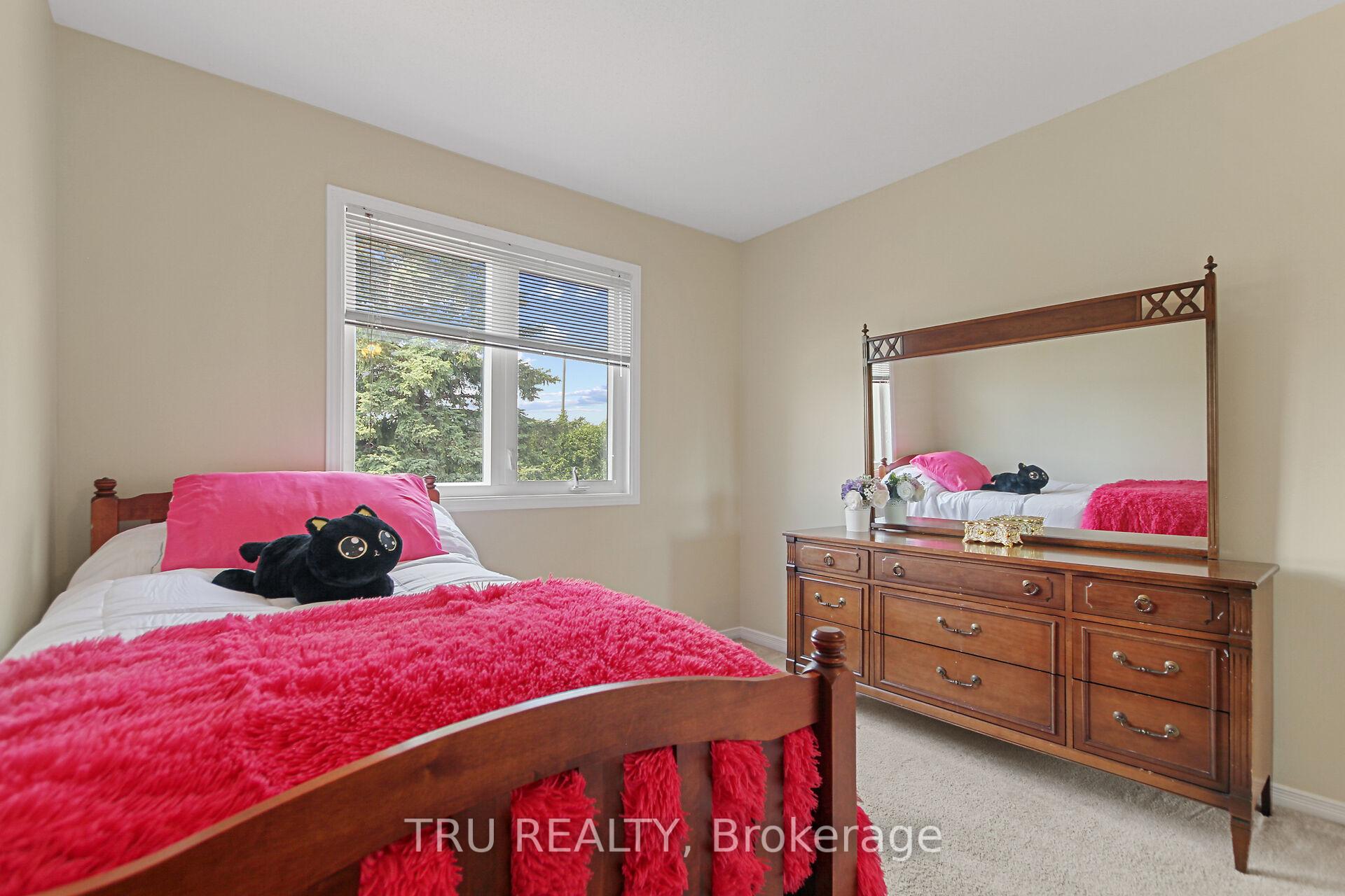 Photo 25 of 1654 Westport Crescent, Ottawa, Chateauneuf — HOMEH