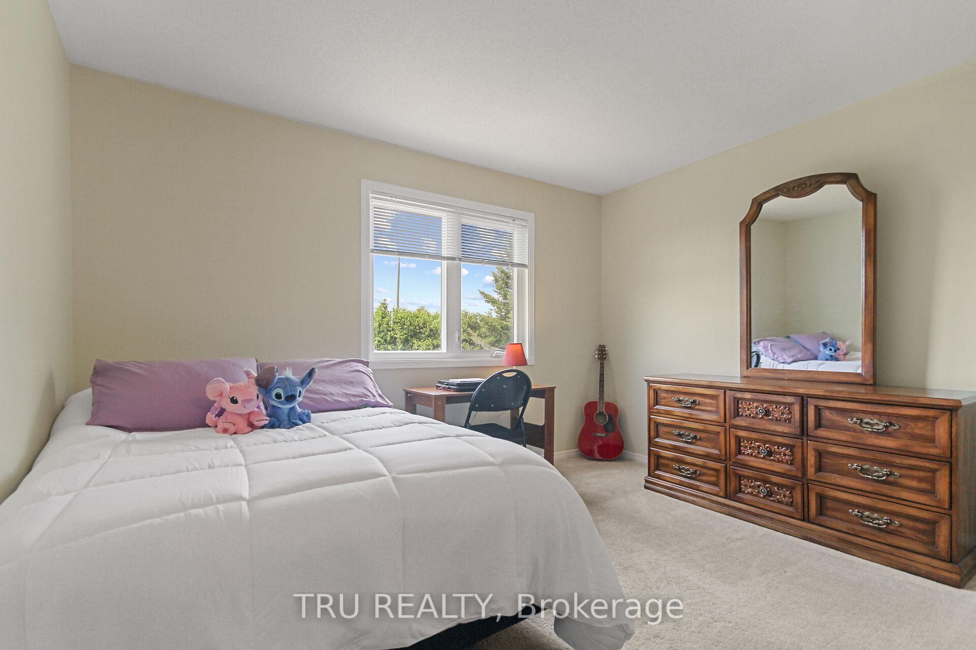 Photo 26 of 1654 Westport Crescent, Ottawa, Chateauneuf — HOMEH