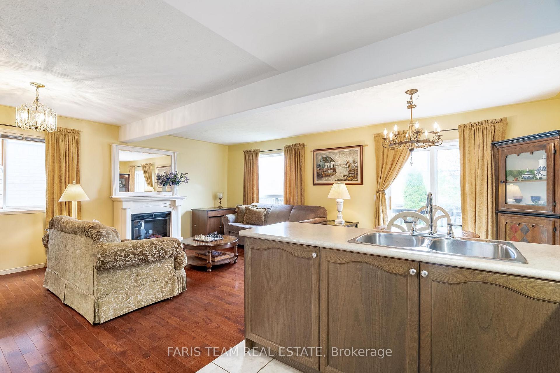 Photo 6 of 63 Julia Crescent, Orillia — HOMEH