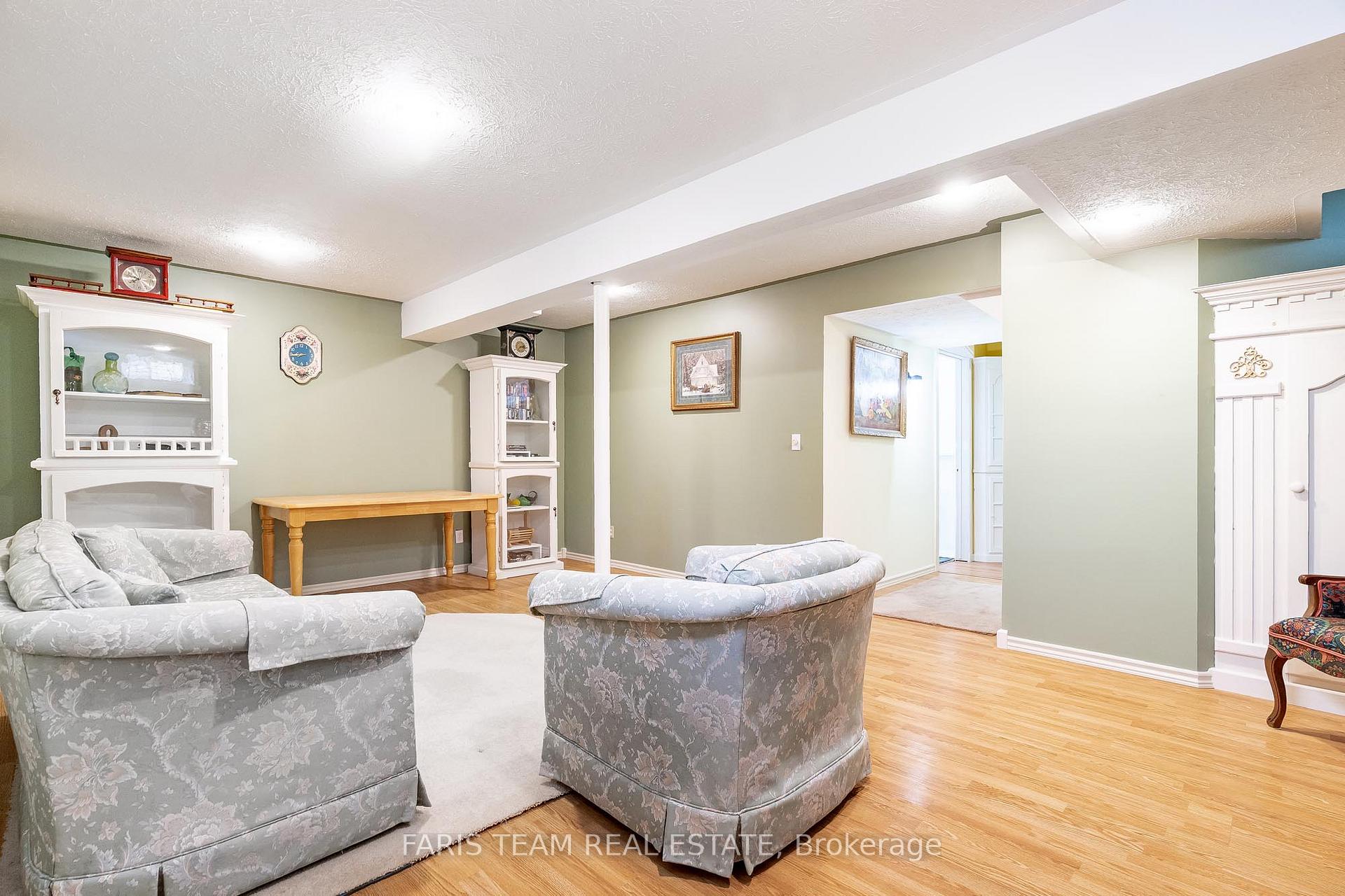 Photo 18 of 63 Julia Crescent, Orillia — HOMEH