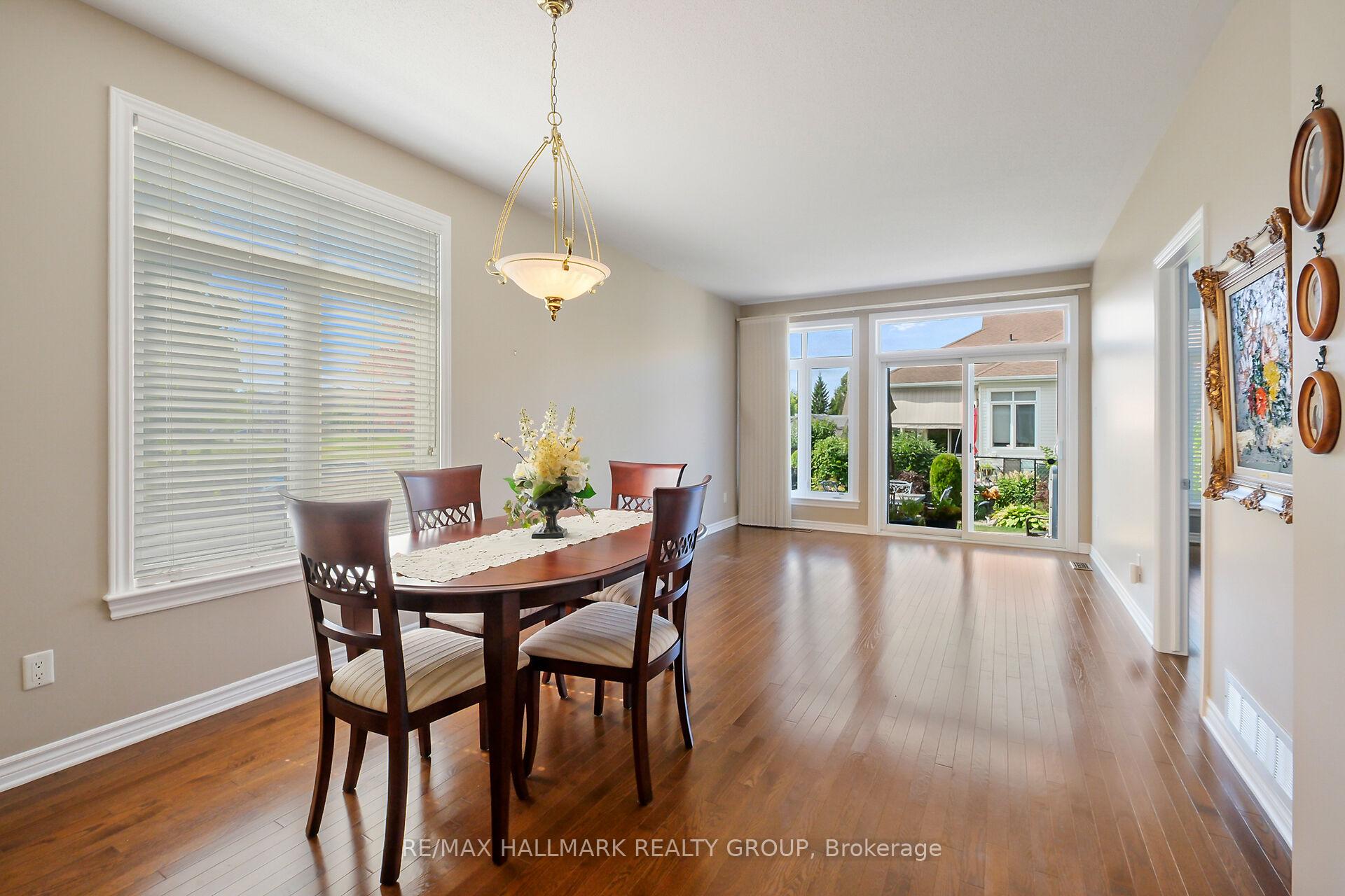 Photo 13 of 325 Farincourt Crescent, Ottawa, Avalon West — HOMEH