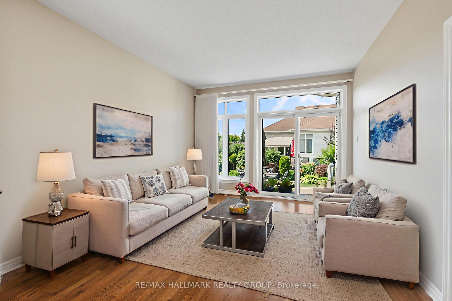 Photo 14 of 325 Farincourt Crescent, Ottawa, Avalon West — HOMEH