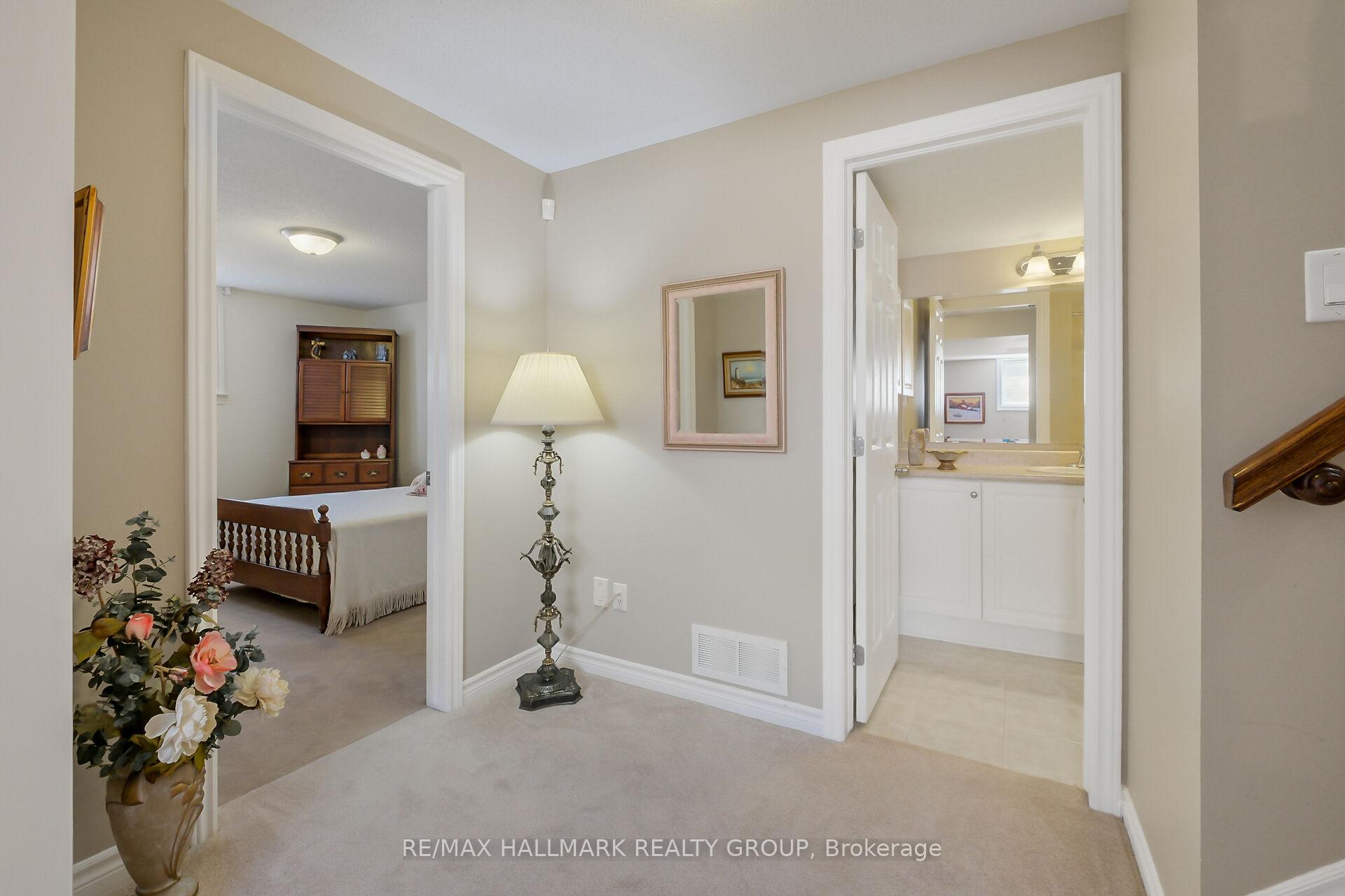 Photo 27 of 325 Farincourt Crescent, Ottawa, Avalon West — HOMEH