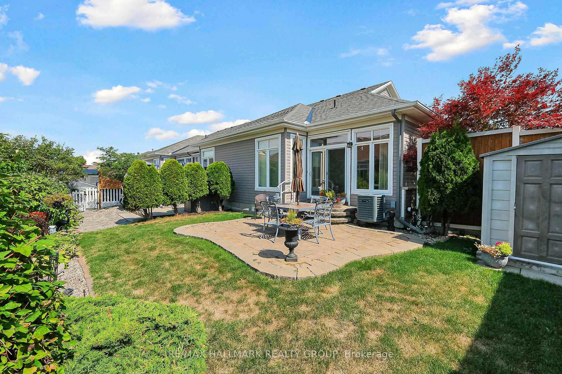 Photo 35 of 325 Farincourt Crescent, Ottawa, Avalon West — HOMEH