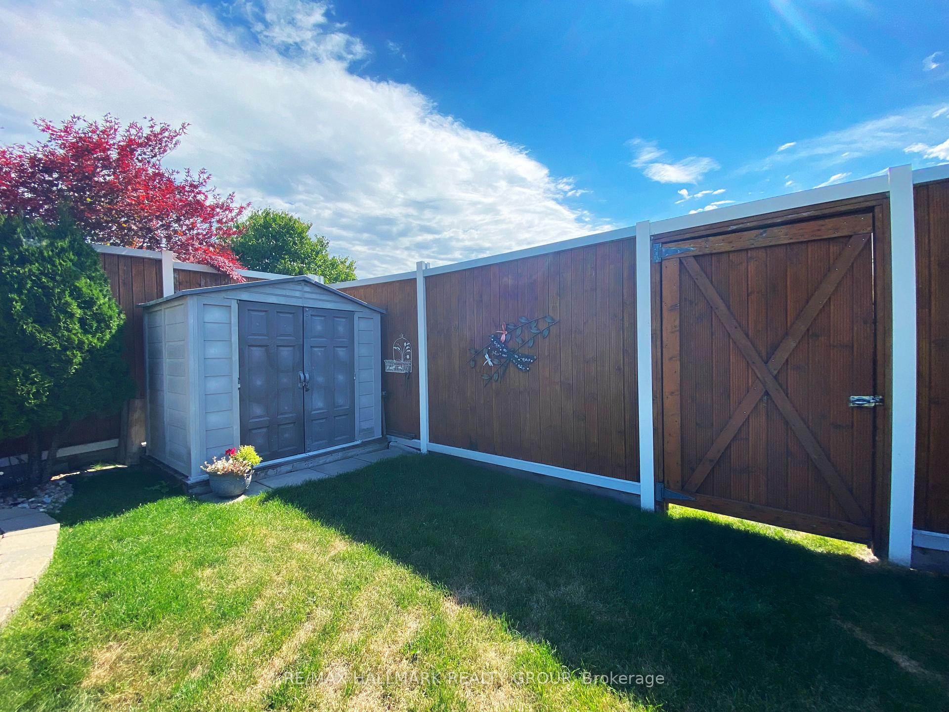 Photo 40 of 325 Farincourt Crescent, Ottawa, Avalon West — HOMEH