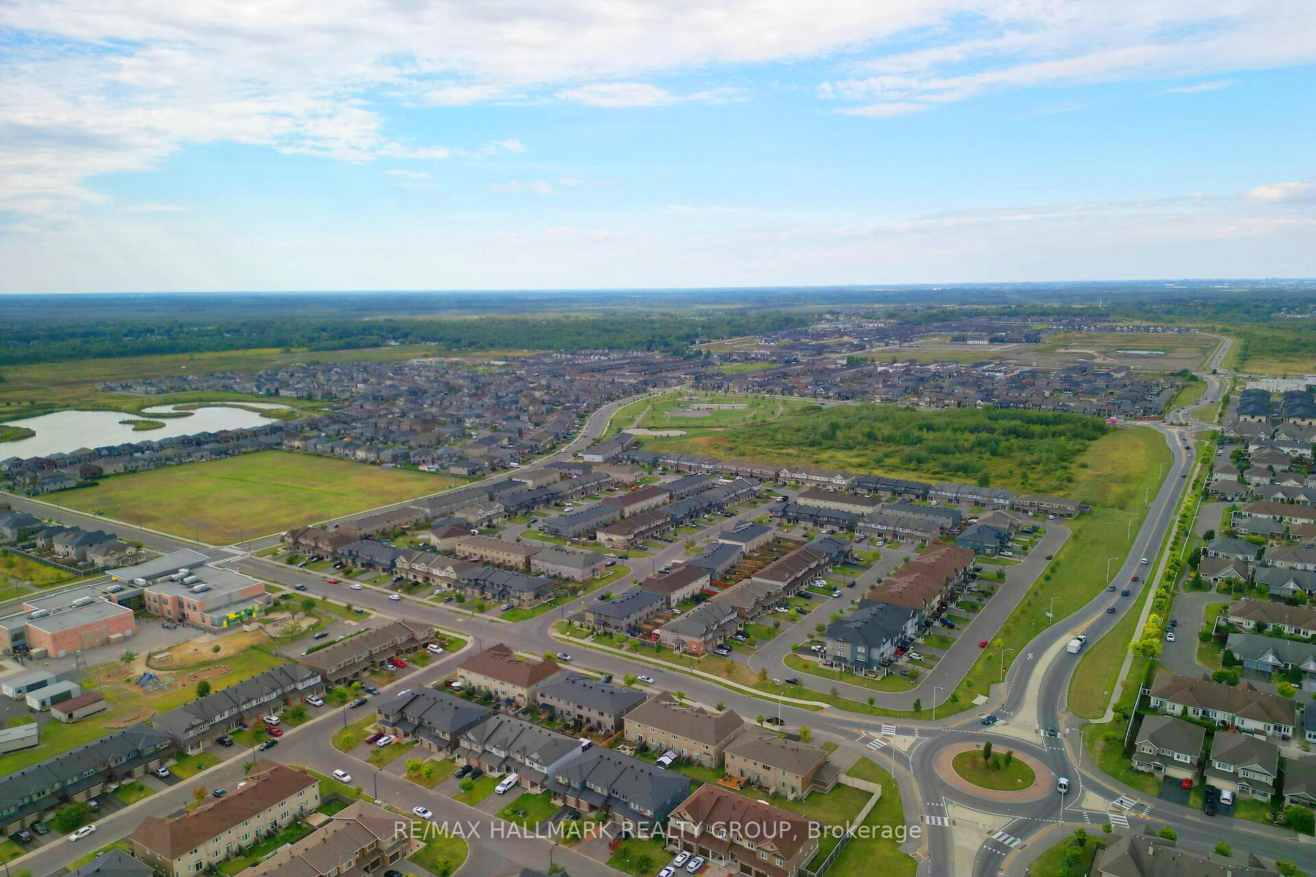 Photo 48 of 325 Farincourt Crescent, Ottawa, Avalon West — HOMEH