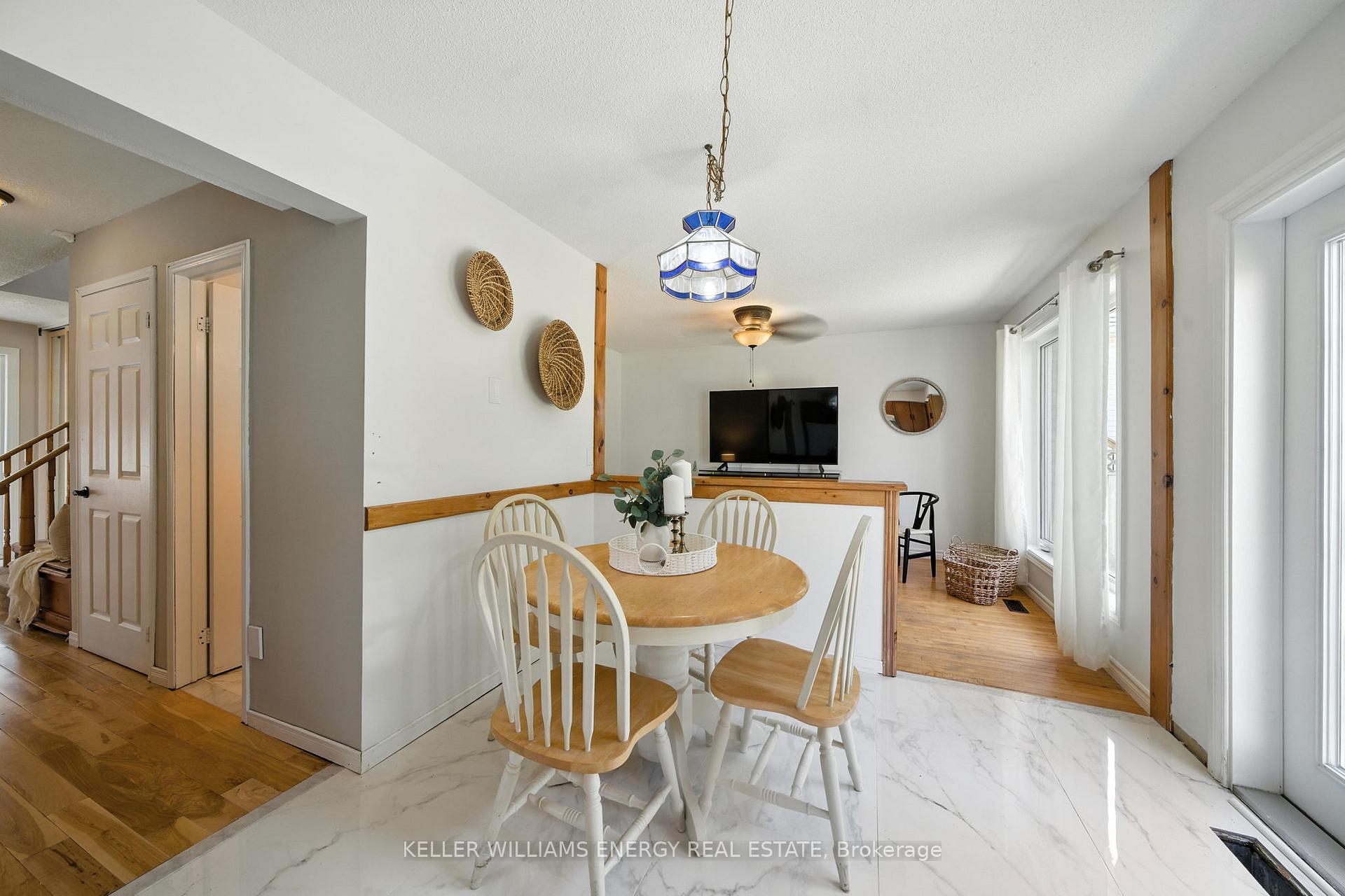 Photo 15 of 910 Renaissance Drive, Oshawa, Lakeview — HOMEH