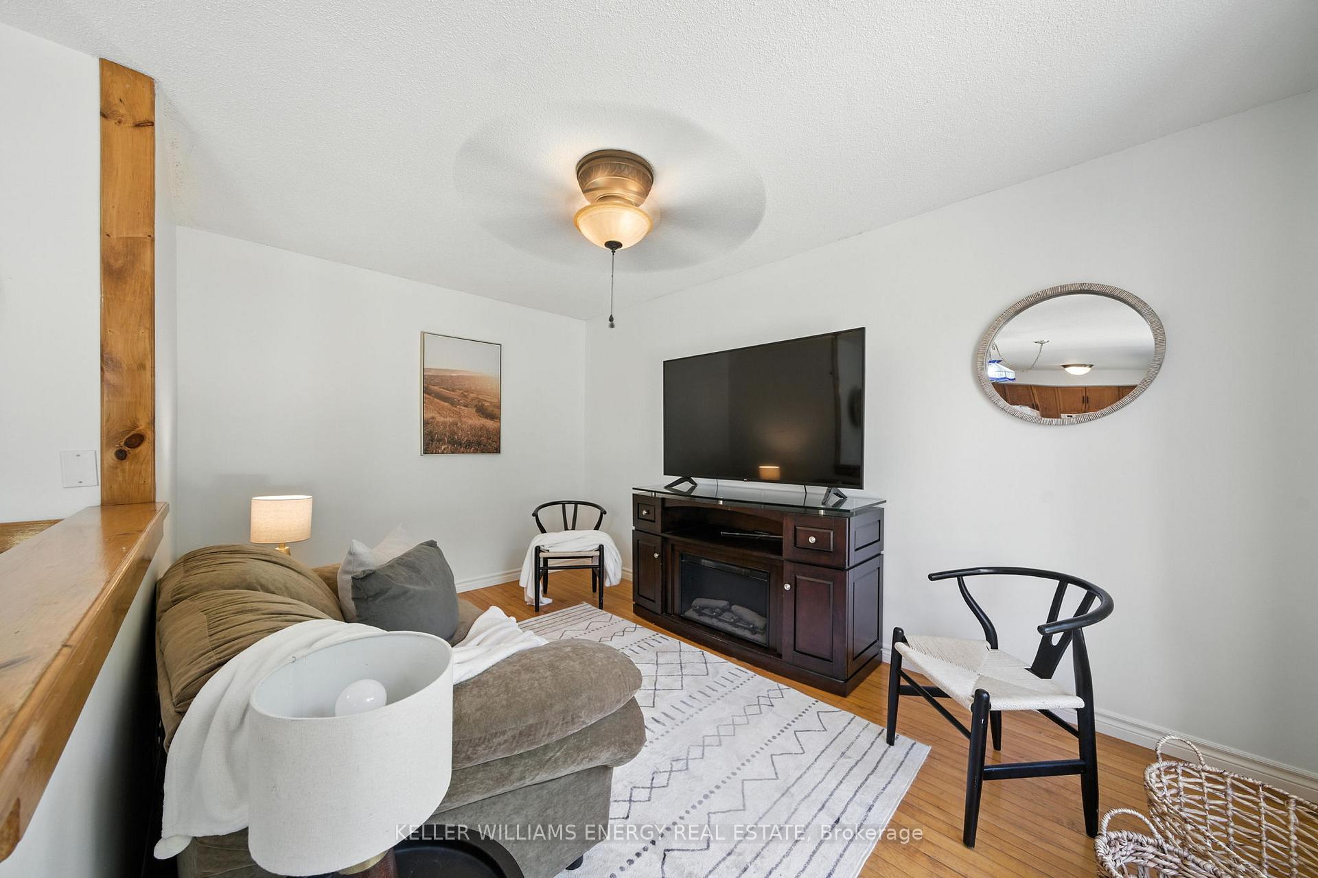 Photo 18 of 910 Renaissance Drive, Oshawa, Lakeview — HOMEH