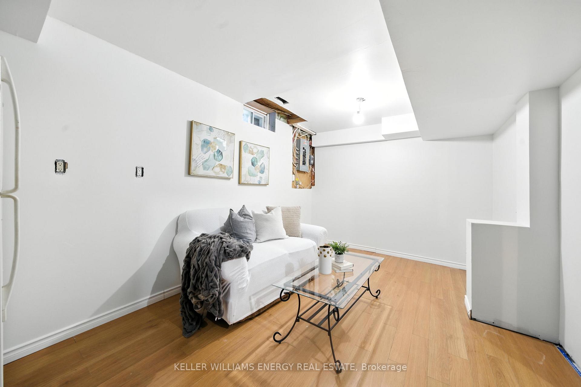 Photo 27 of 910 Renaissance Drive, Oshawa, Lakeview — HOMEH