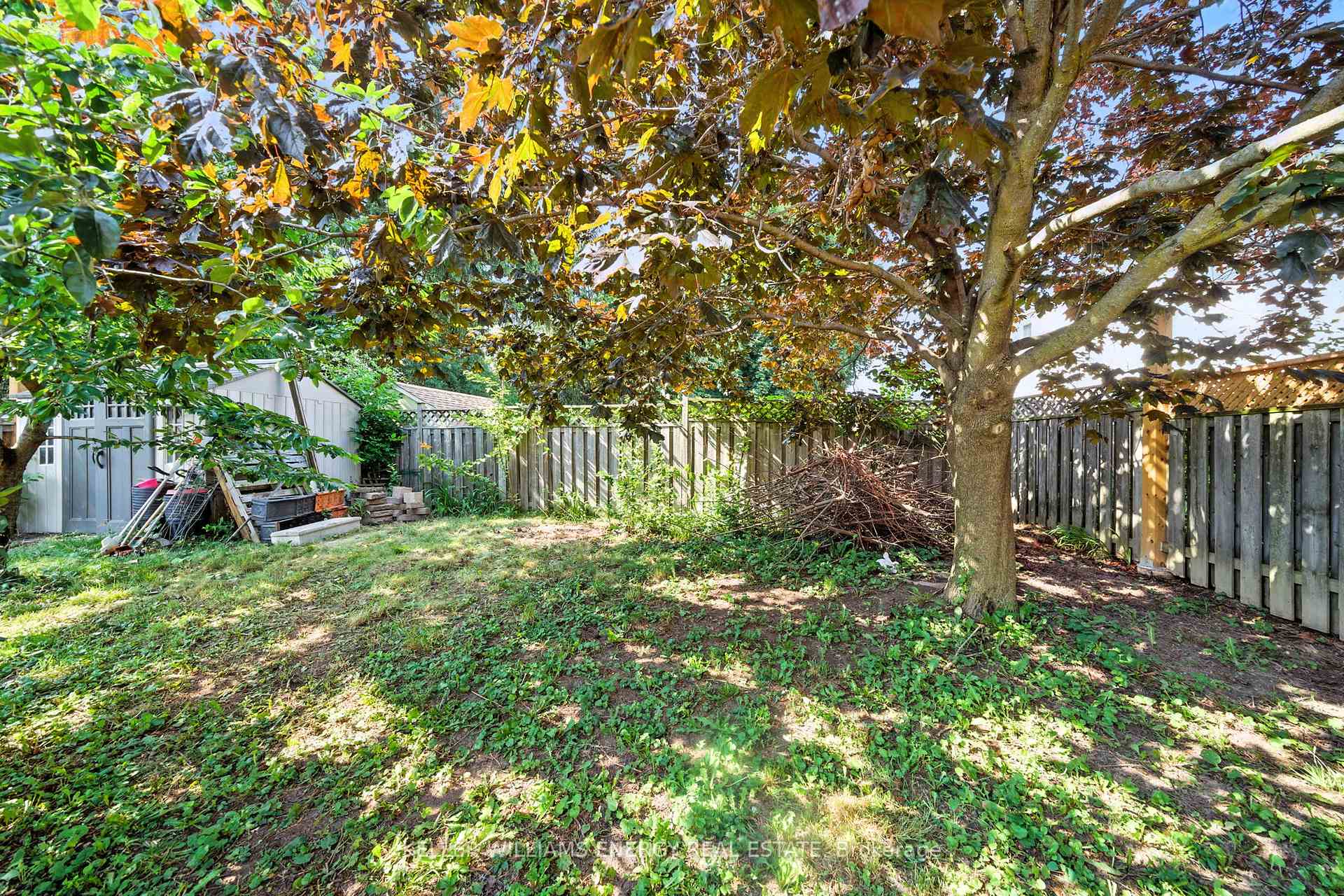 Photo 34 of 910 Renaissance Drive, Oshawa, Lakeview — HOMEH