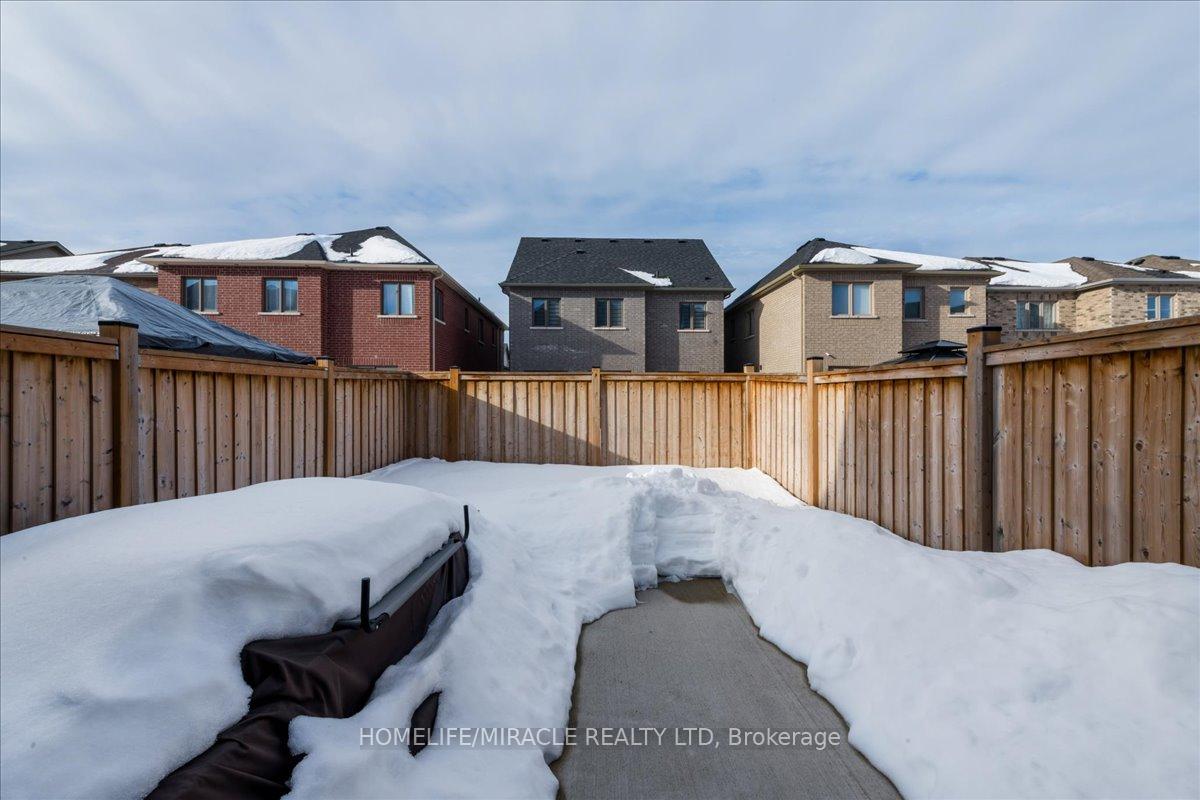 Photo 22 of 26 Arnold Crescent, New Tecumseth, Rural New Tecumseth — HOMEH