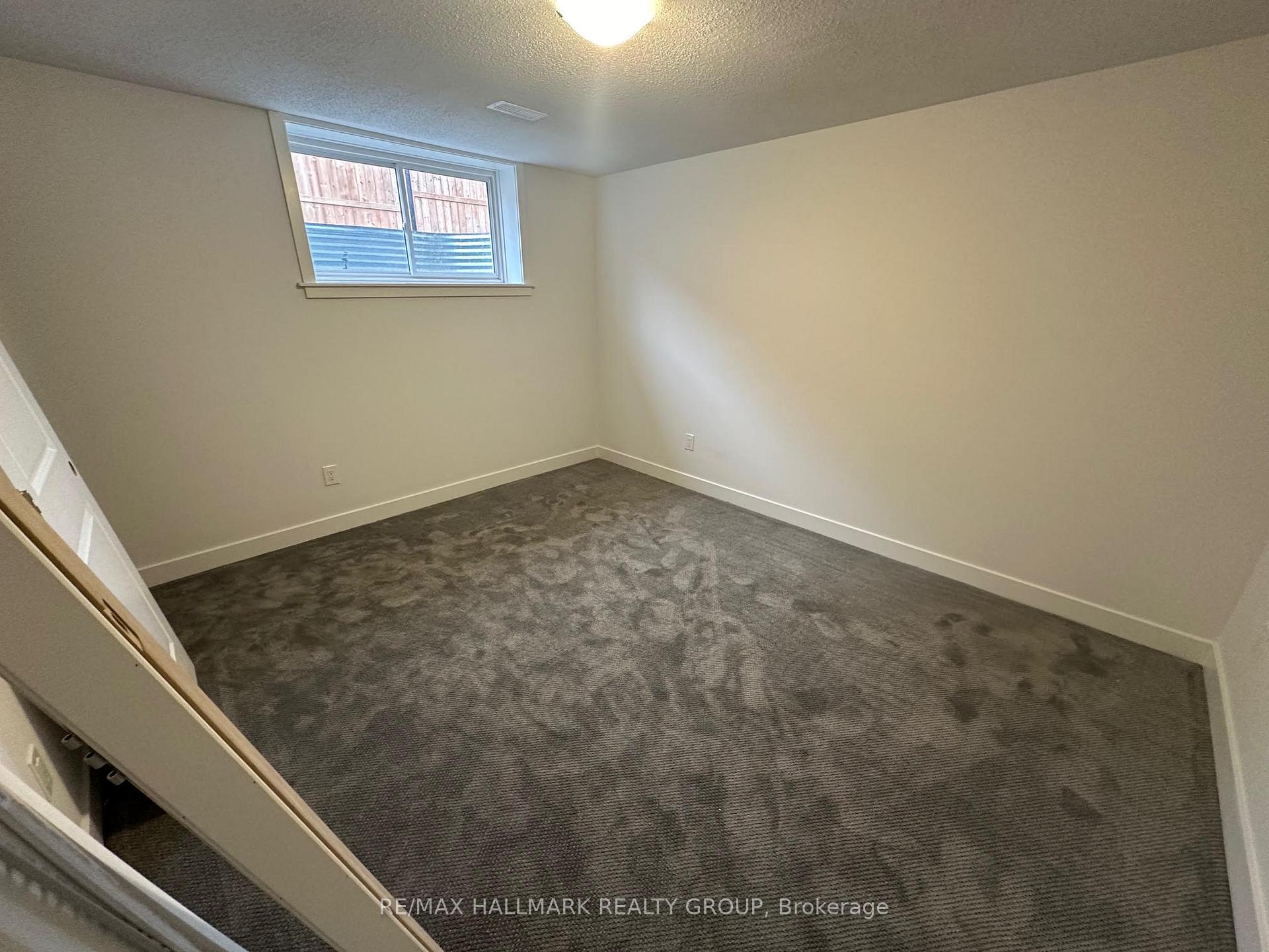 Photo 13 of 563 Knotridge Street, Ottawa, Mer Bleue/Bradley Estates/Anderson Park — HOMEH