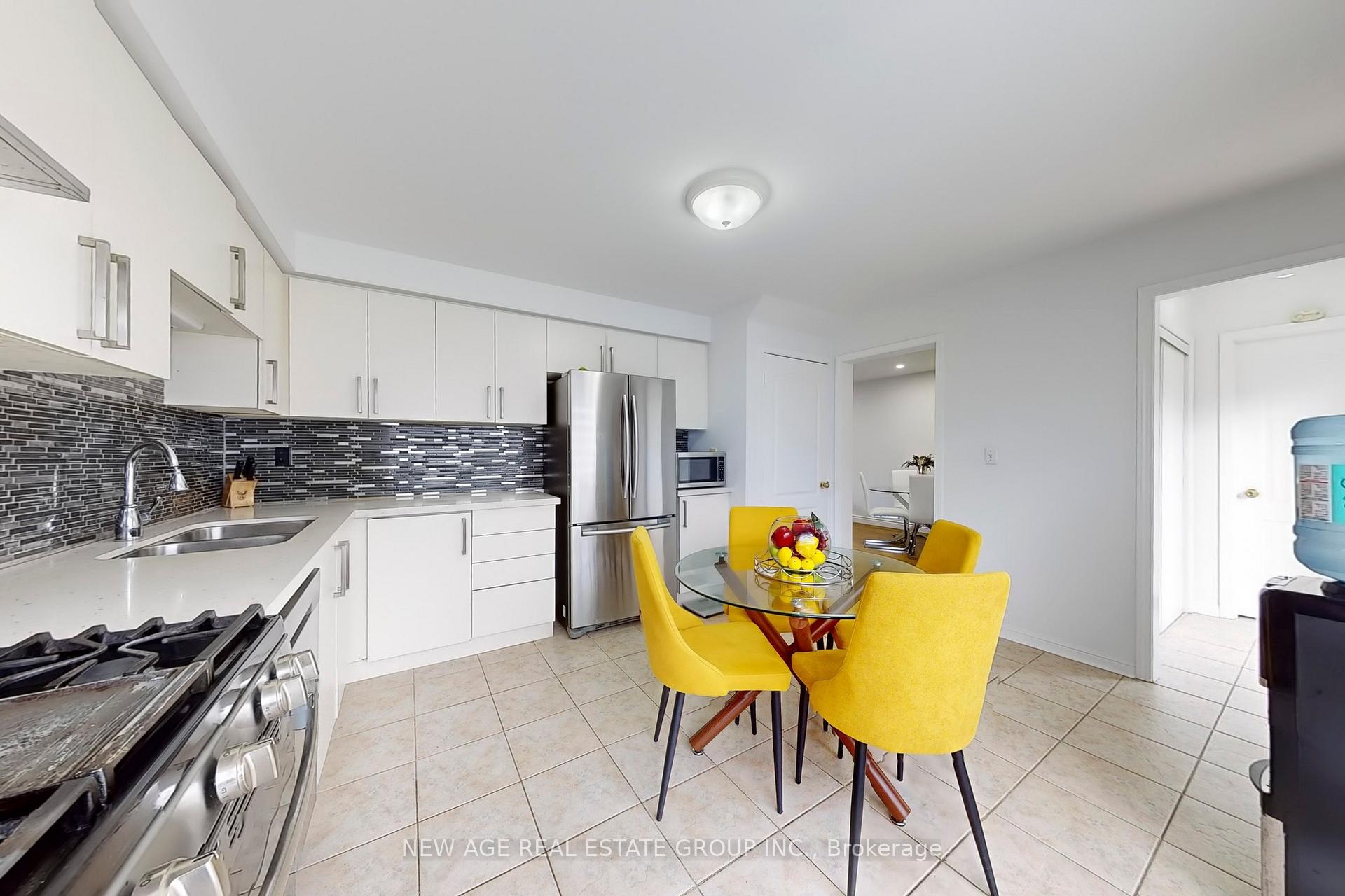 Photo 11 of 1506 Harwood Drive, Milton, Clarke — HOMEH