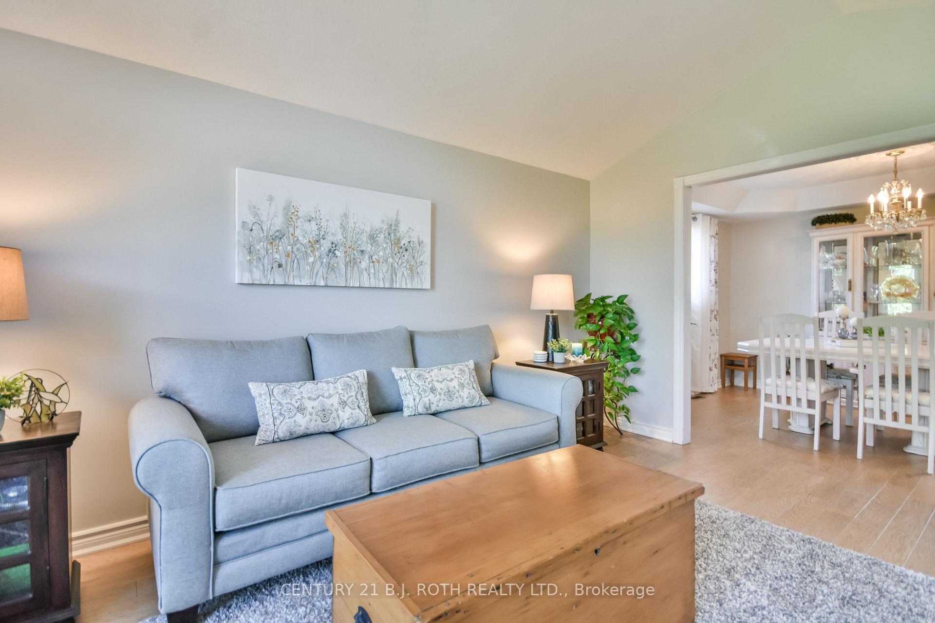 Photo 5 of 43 Lewis Drive, Orillia — HOMEH