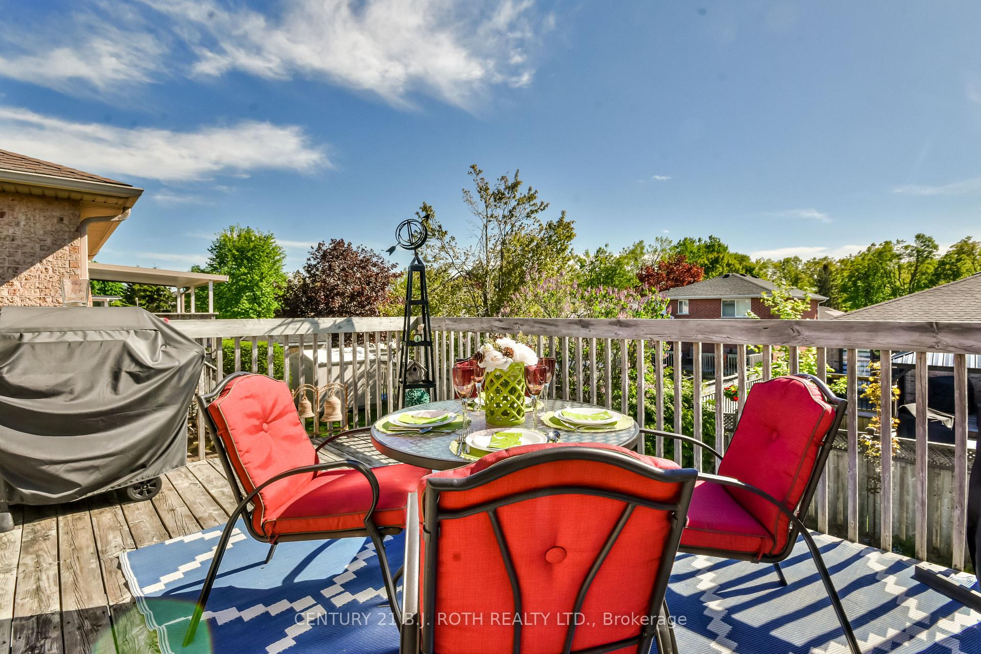 Photo 13 of 43 Lewis Drive, Orillia — HOMEH