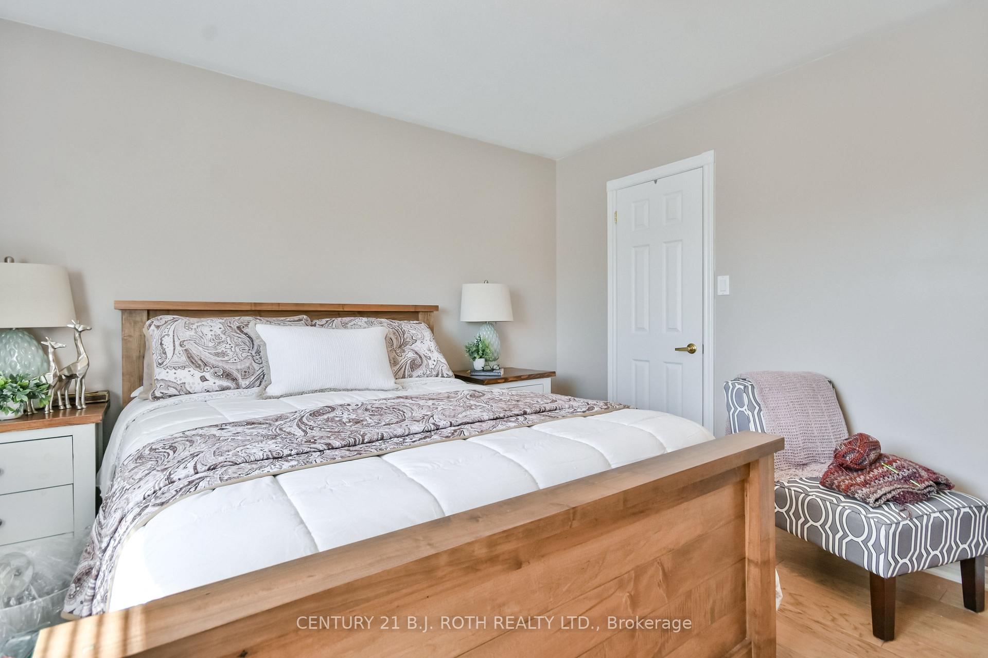 Photo 15 of 43 Lewis Drive, Orillia — HOMEH