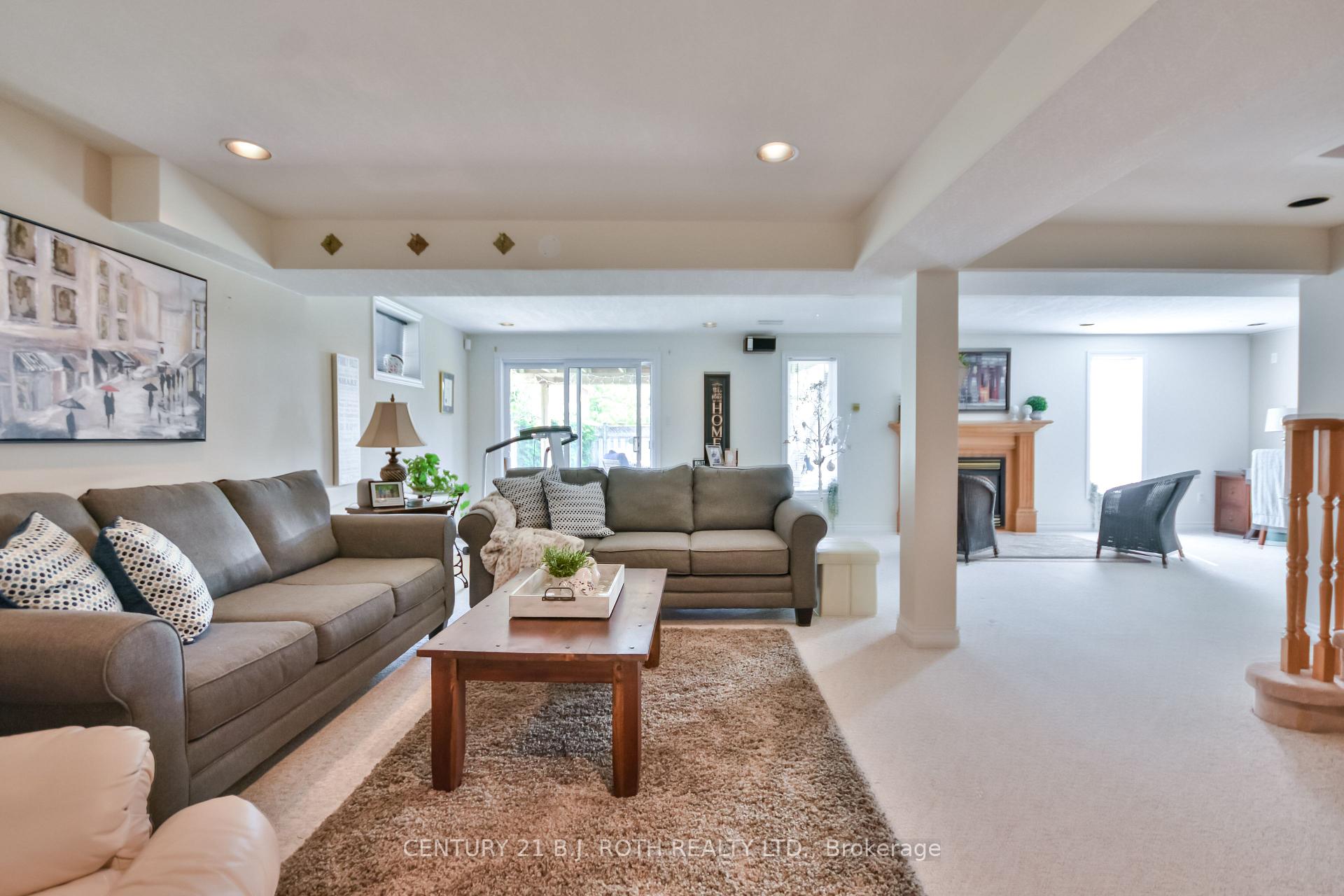 Photo 19 of 43 Lewis Drive, Orillia — HOMEH