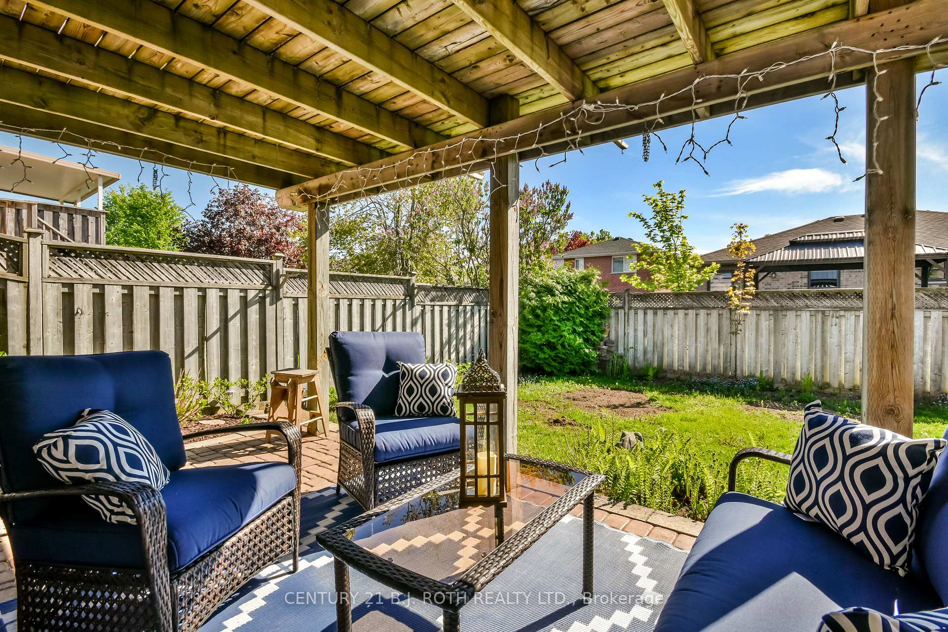 Photo 22 of 43 Lewis Drive, Orillia — HOMEH