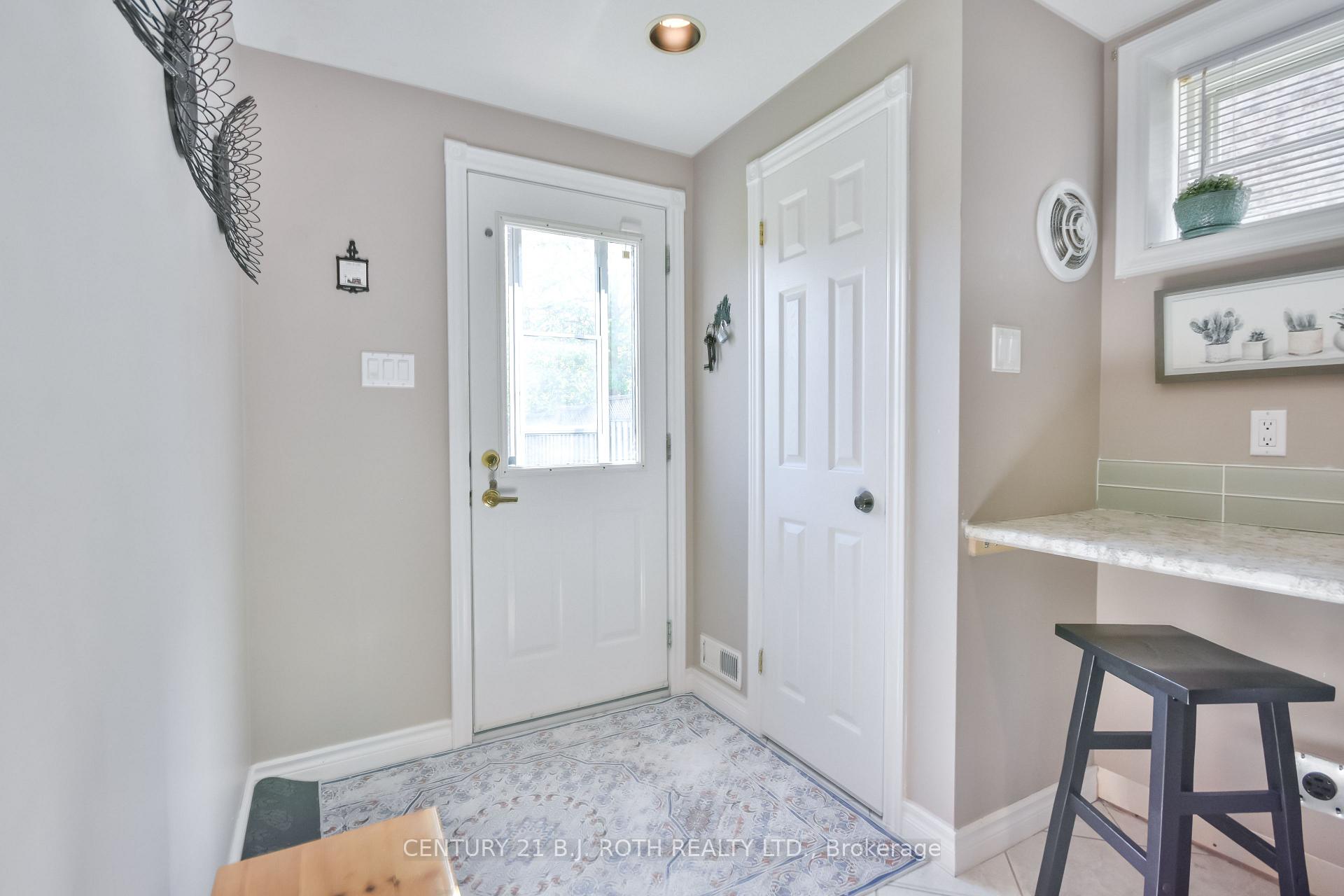 Photo 24 of 43 Lewis Drive, Orillia — HOMEH