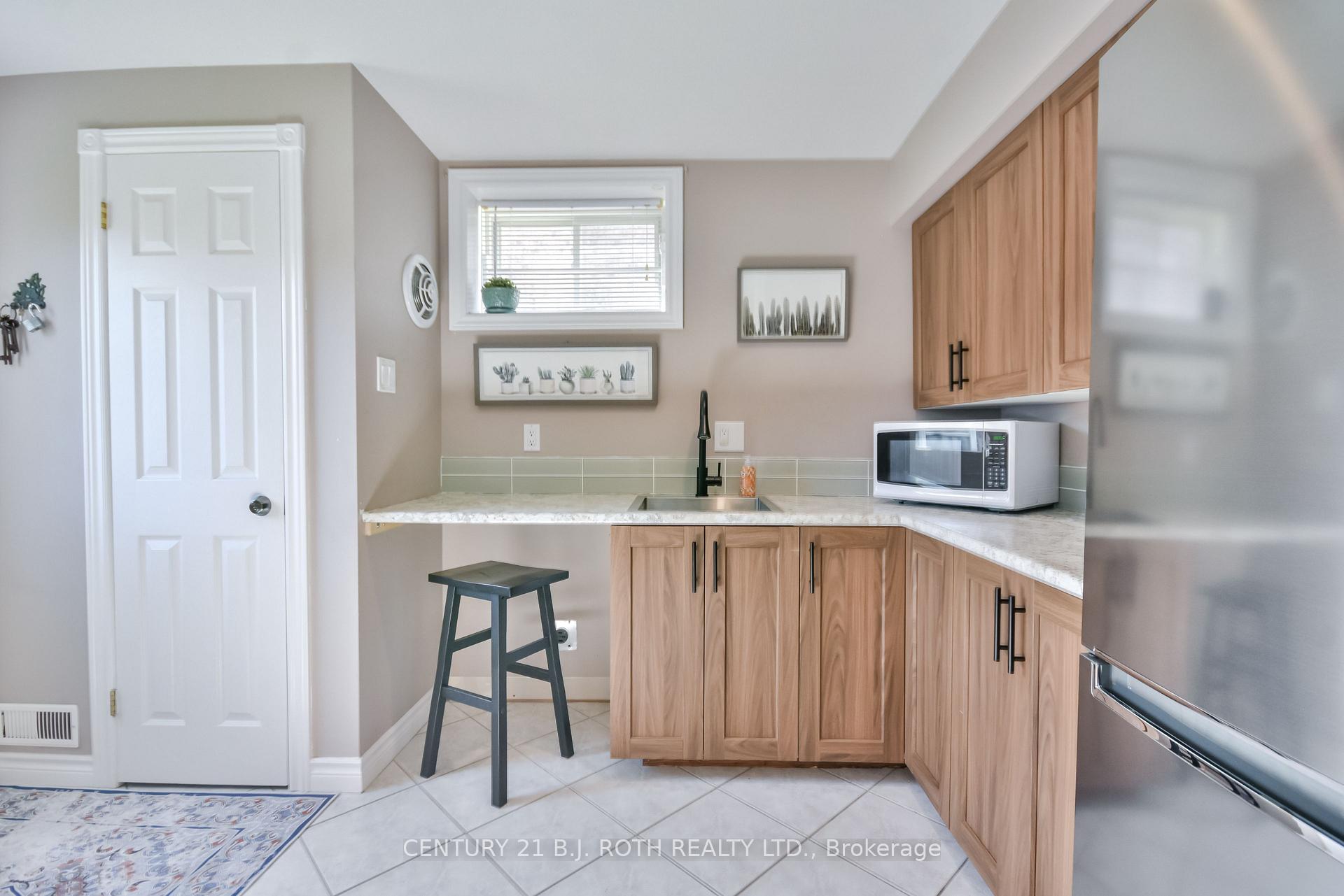 Photo 26 of 43 Lewis Drive, Orillia — HOMEH