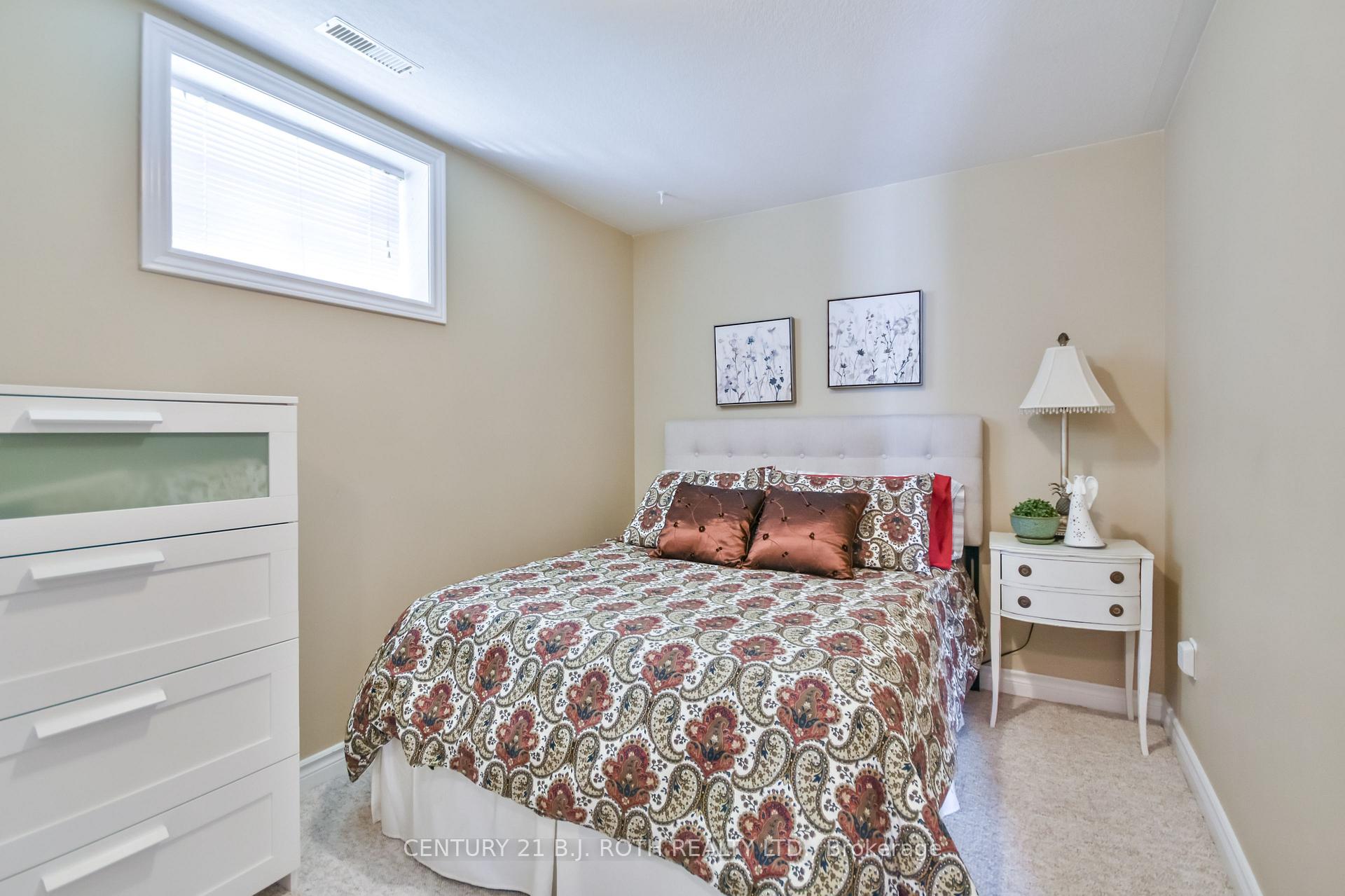 Photo 27 of 43 Lewis Drive, Orillia — HOMEH