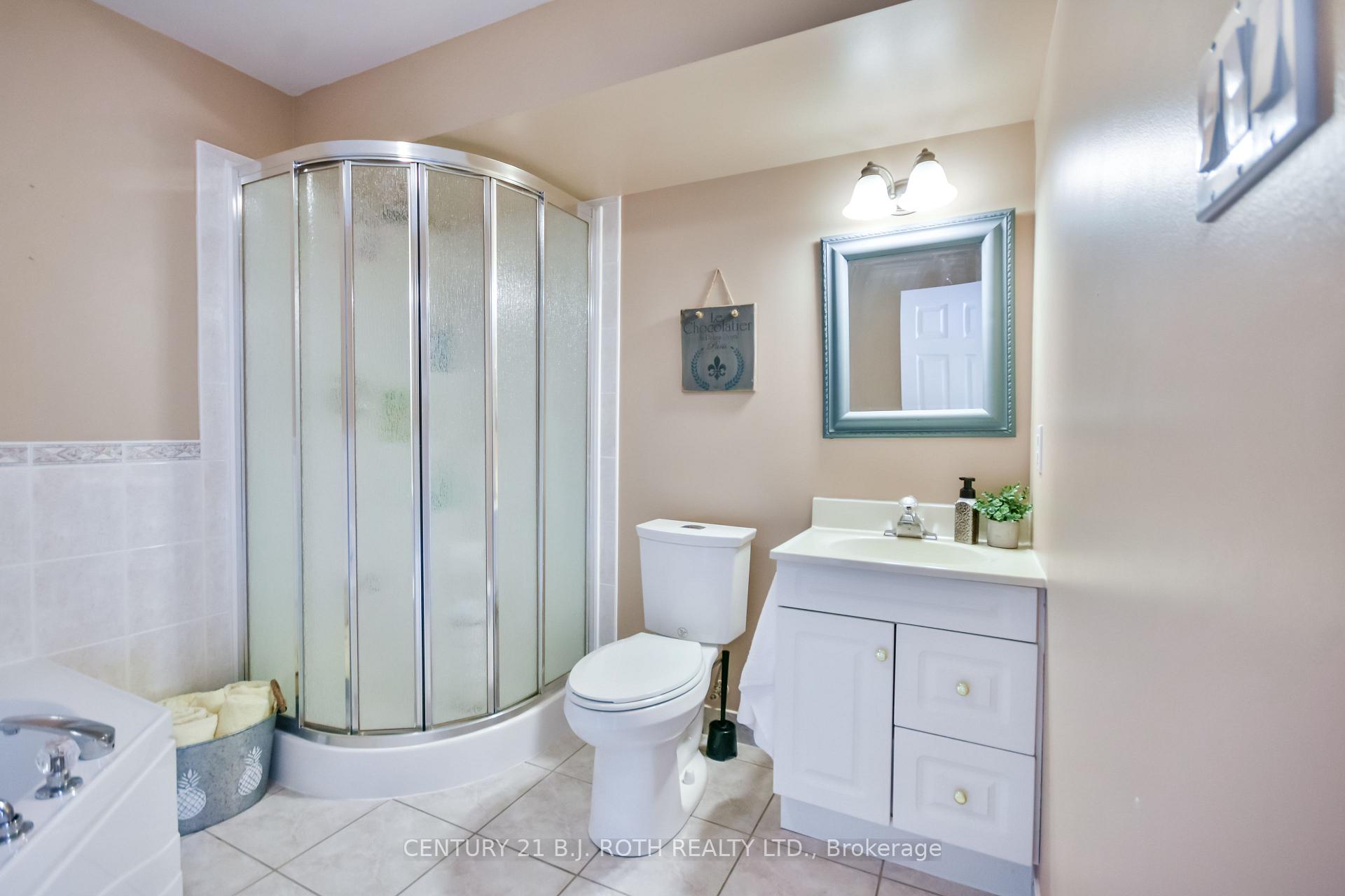 Photo 28 of 43 Lewis Drive, Orillia — HOMEH