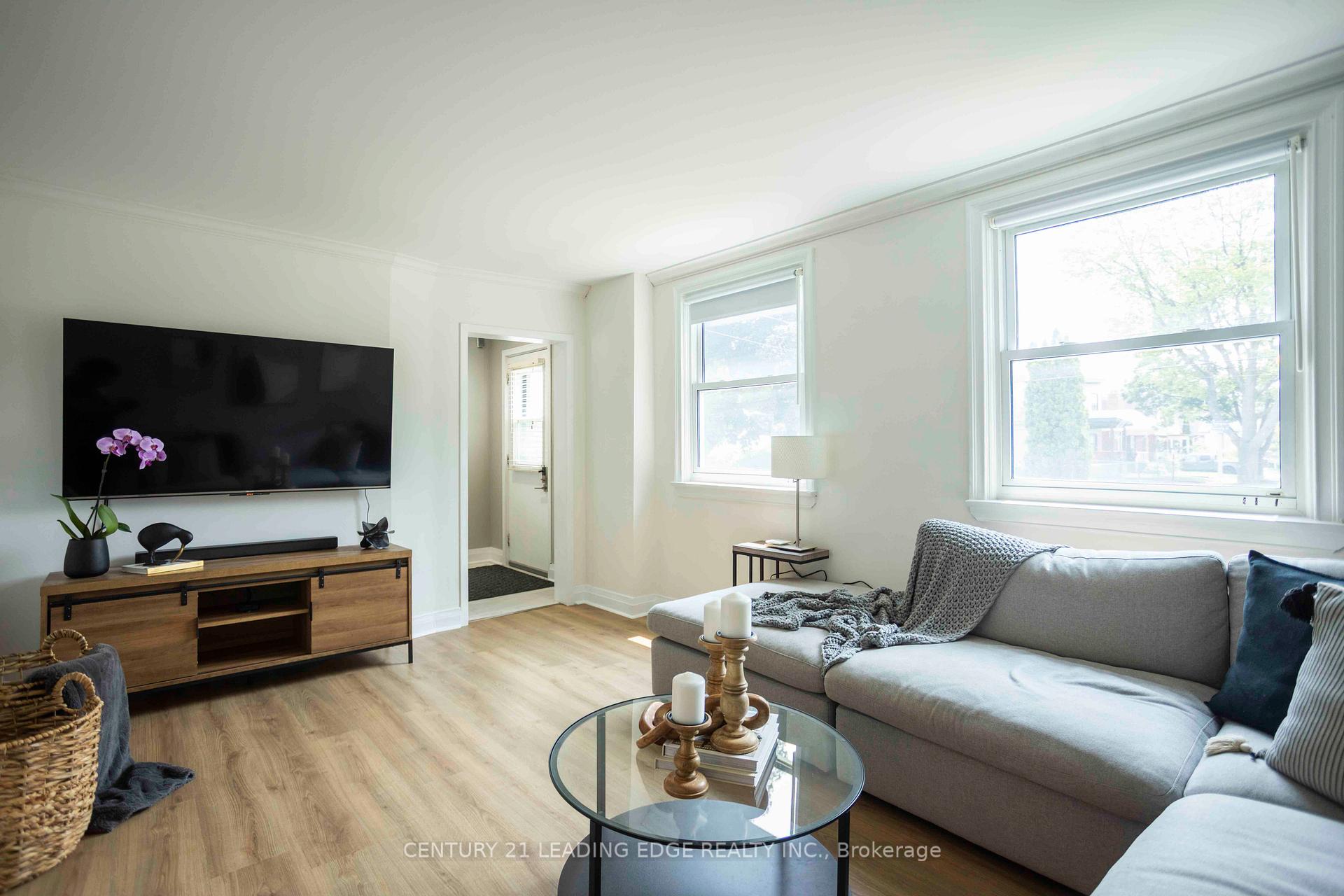 Photo 5 of 394 Beverly Street, Oshawa, O'Neill — HOMEH