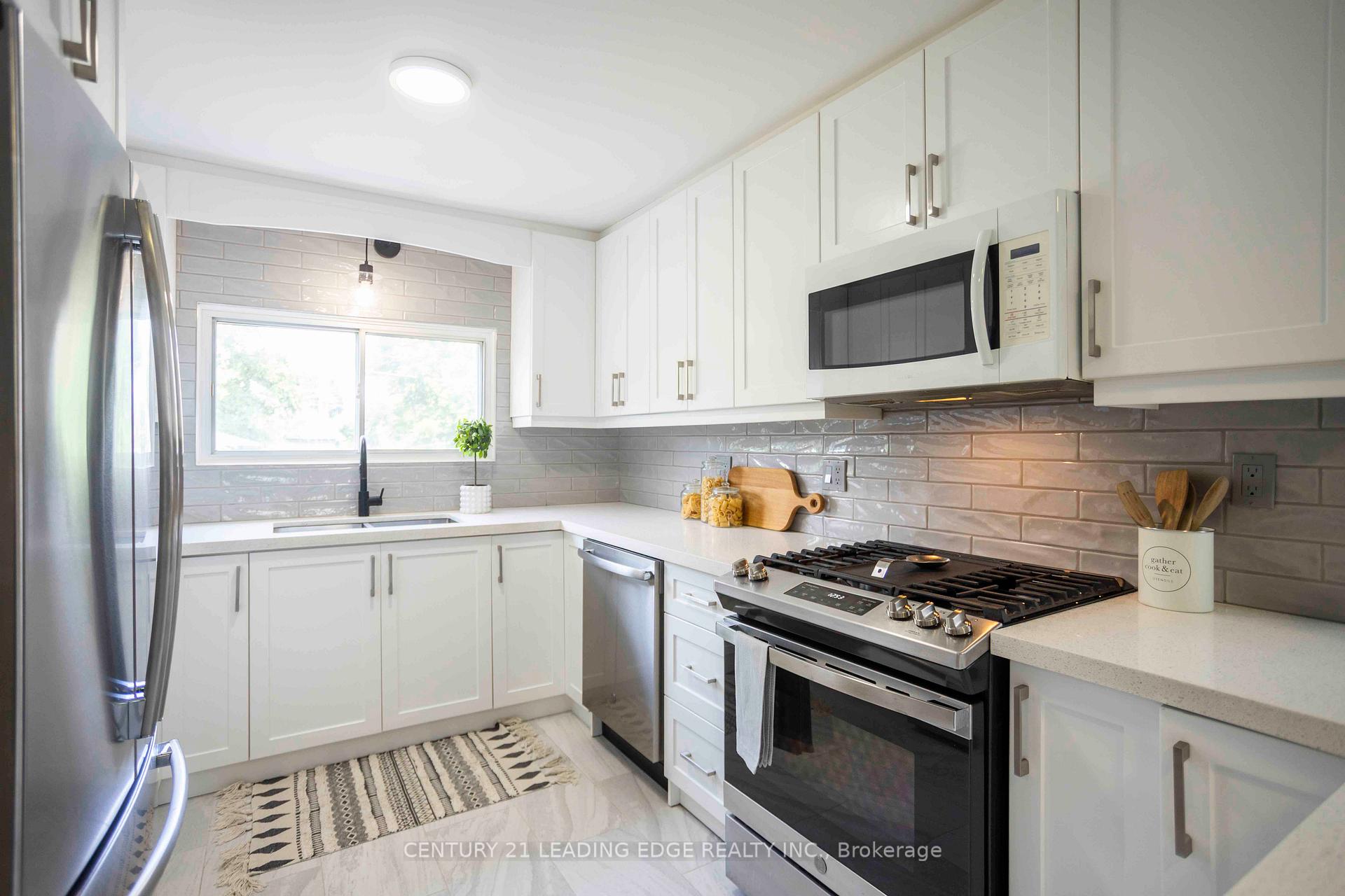 Photo 10 of 394 Beverly Street, Oshawa, O'Neill — HOMEH