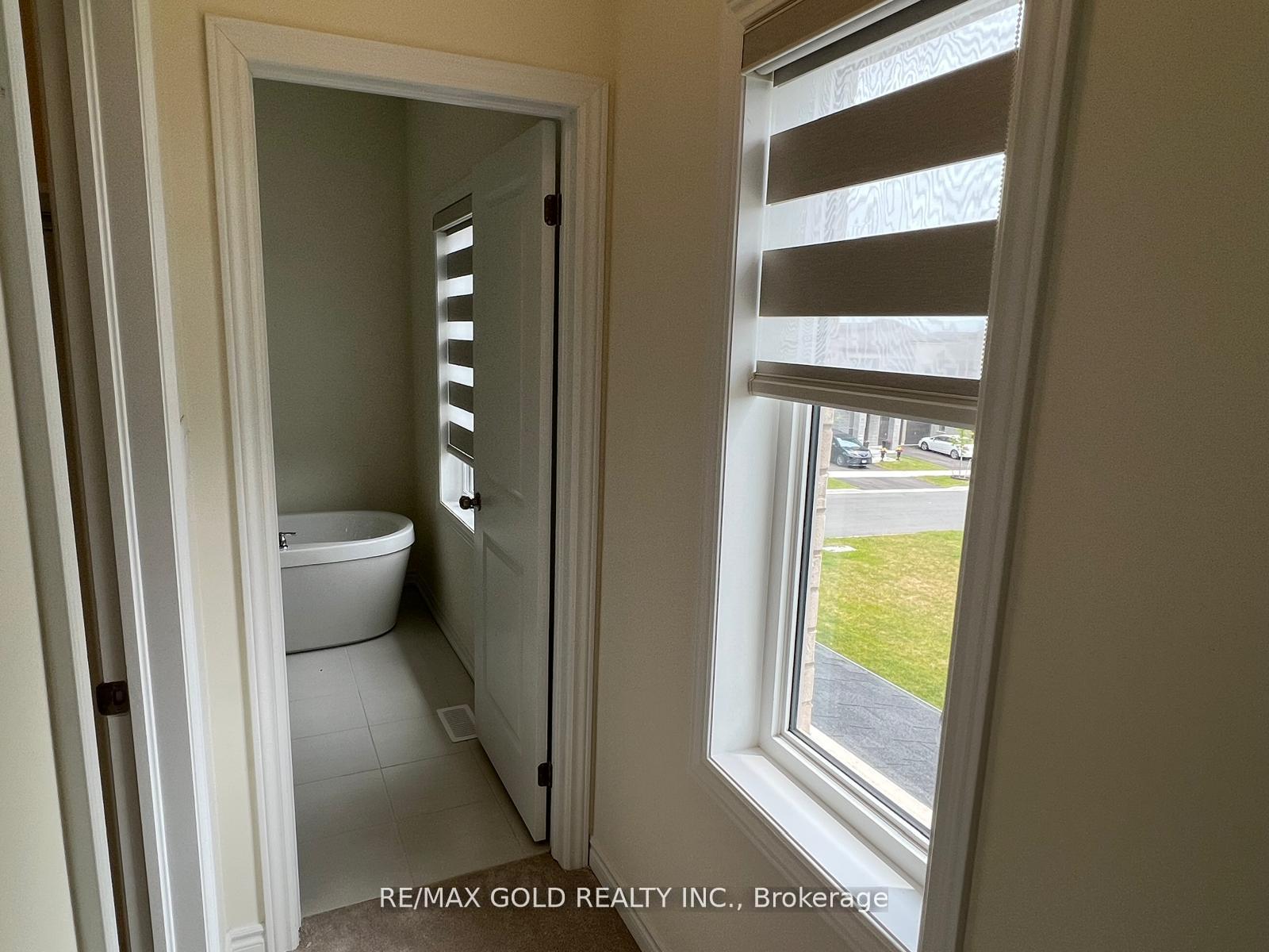 Photo 16 of Unit Upper, 888 Rexton Drive, Oshawa, Kedron — HOMEH