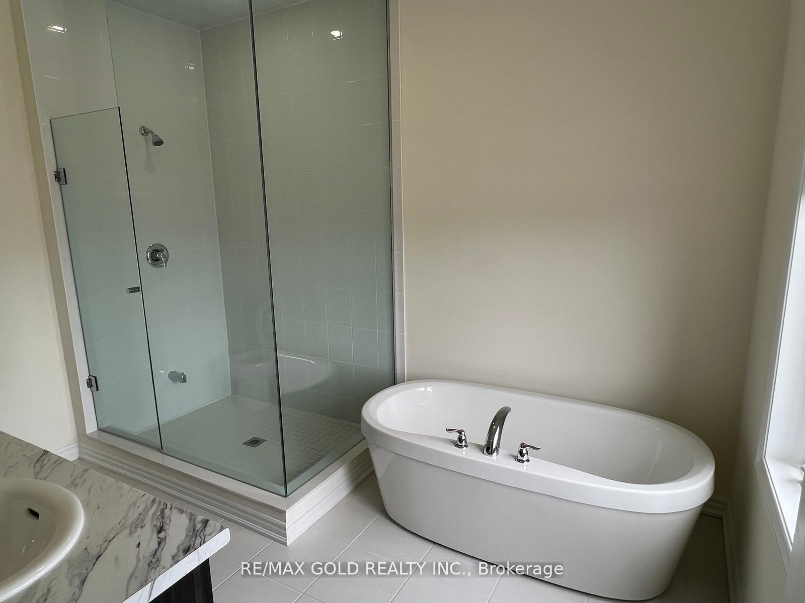 Photo 17 of Unit Upper, 888 Rexton Drive, Oshawa, Kedron — HOMEH