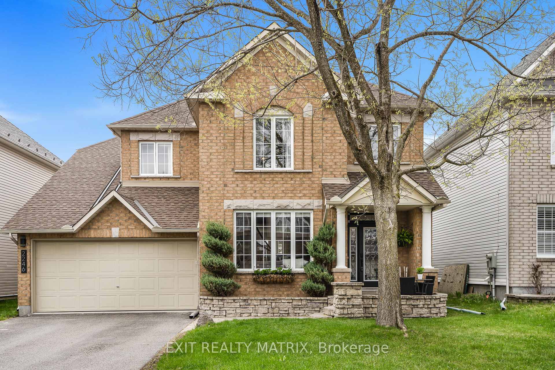 Front of 2246 Des Grands Champs Way